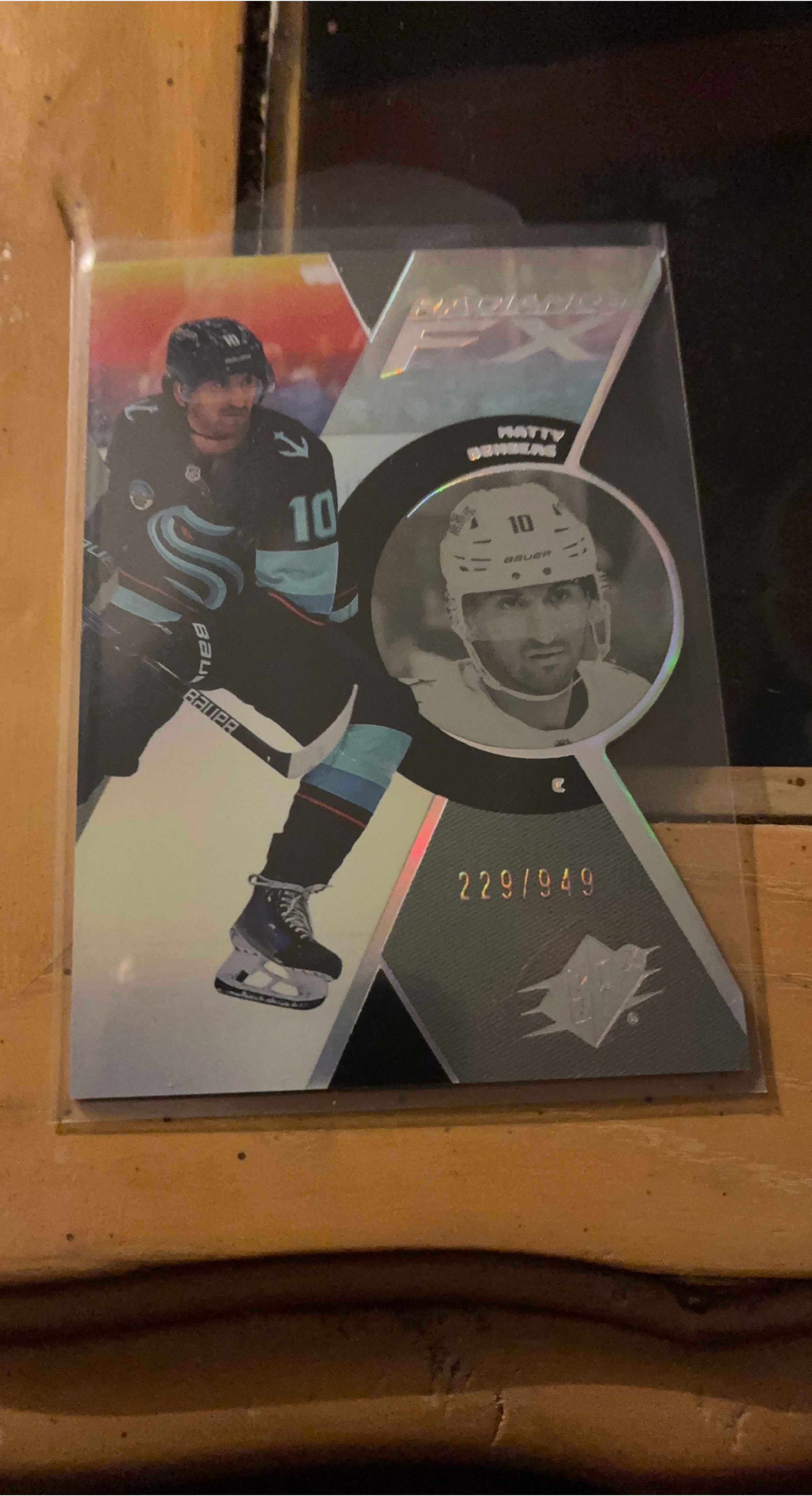 2022-23 Upper Deck OPC Platinum Matty Beniers FX Card 229/949