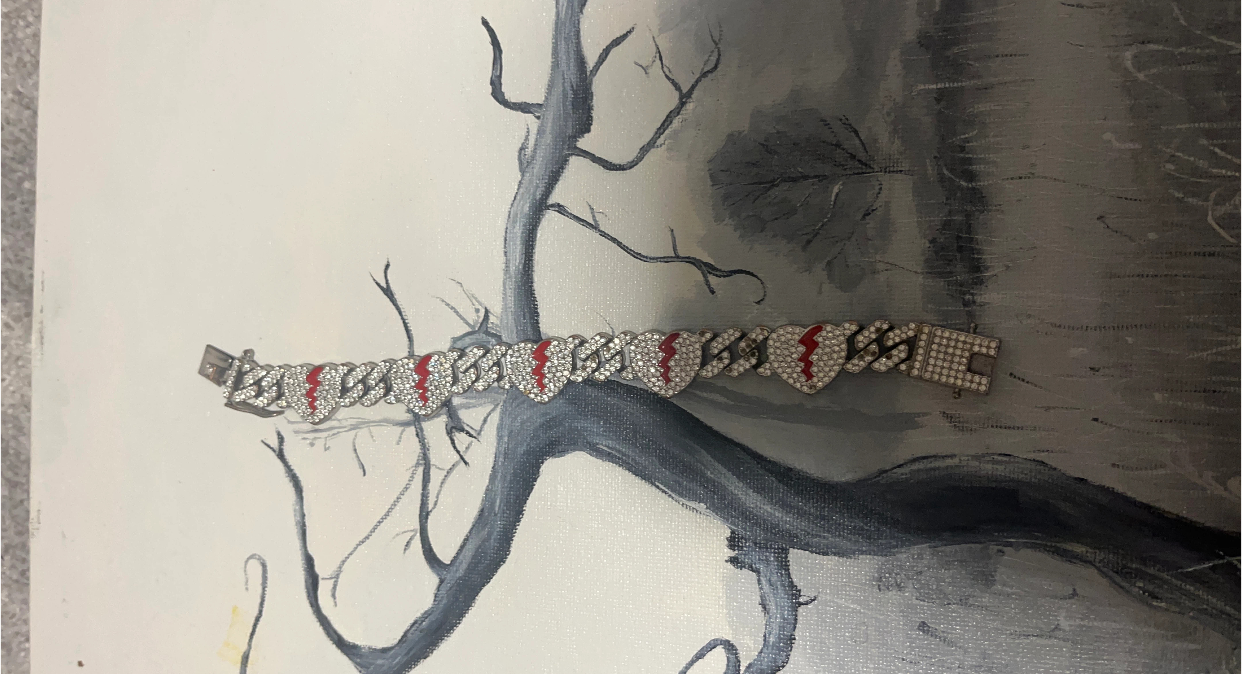 broken heart cuban bracelet (FAKE)