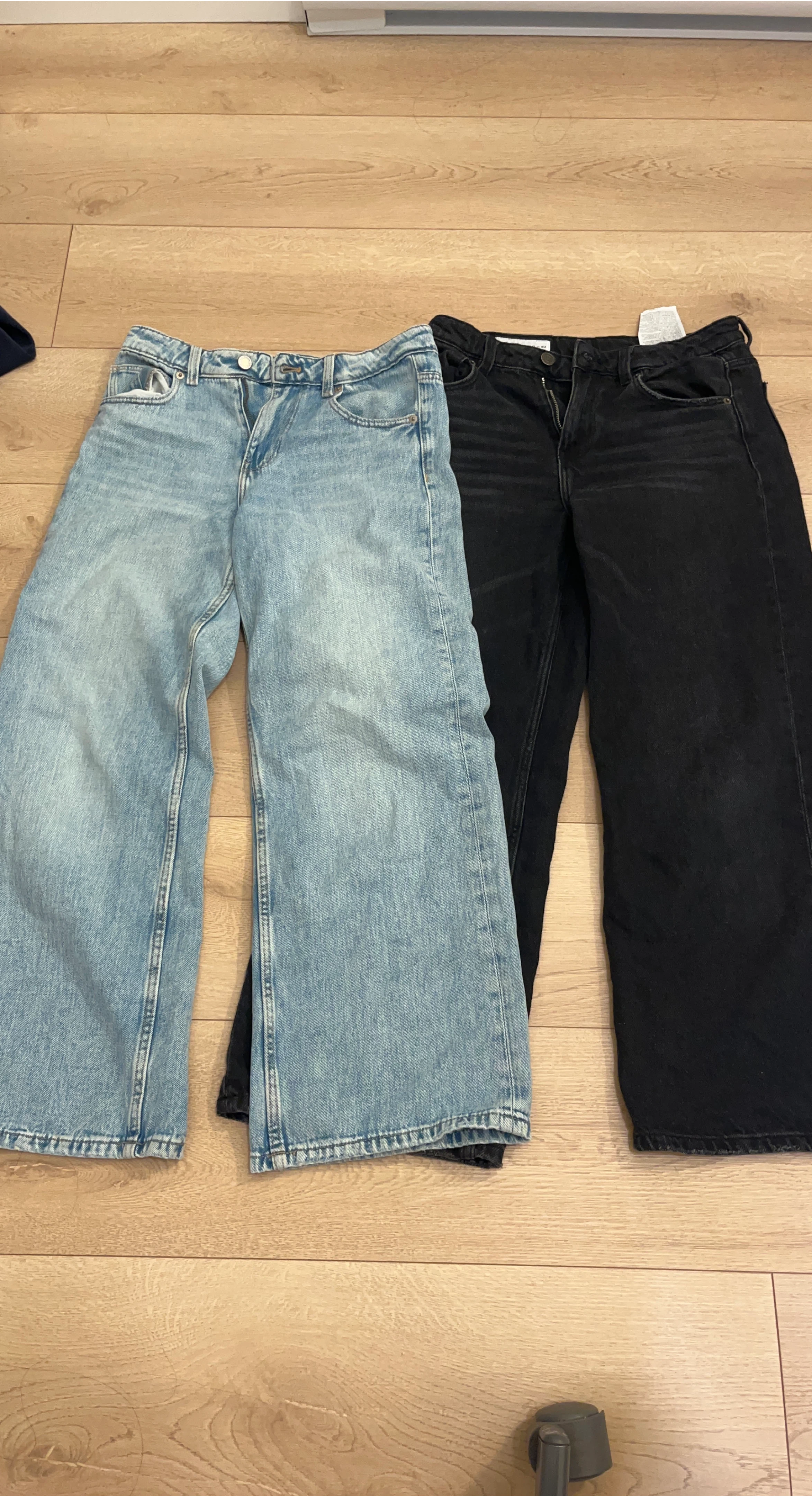 Wide Leg Jeans - Light Wash & Black - photo 3