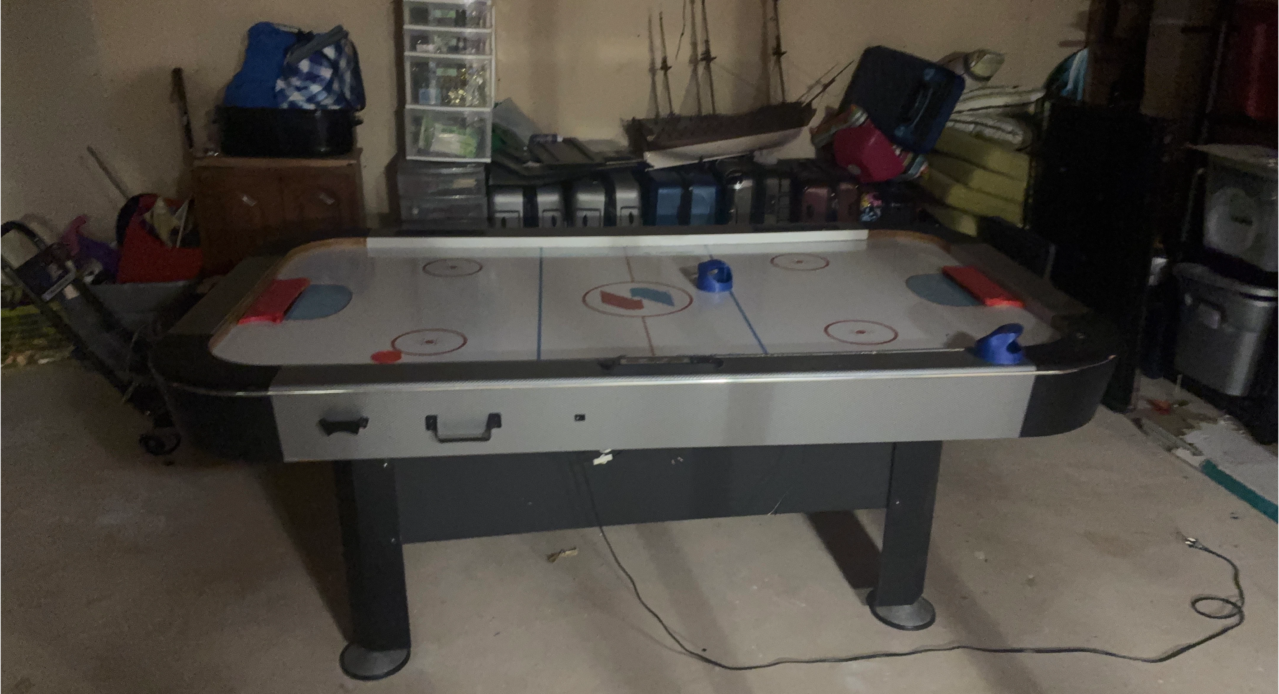 Air Hockey Table