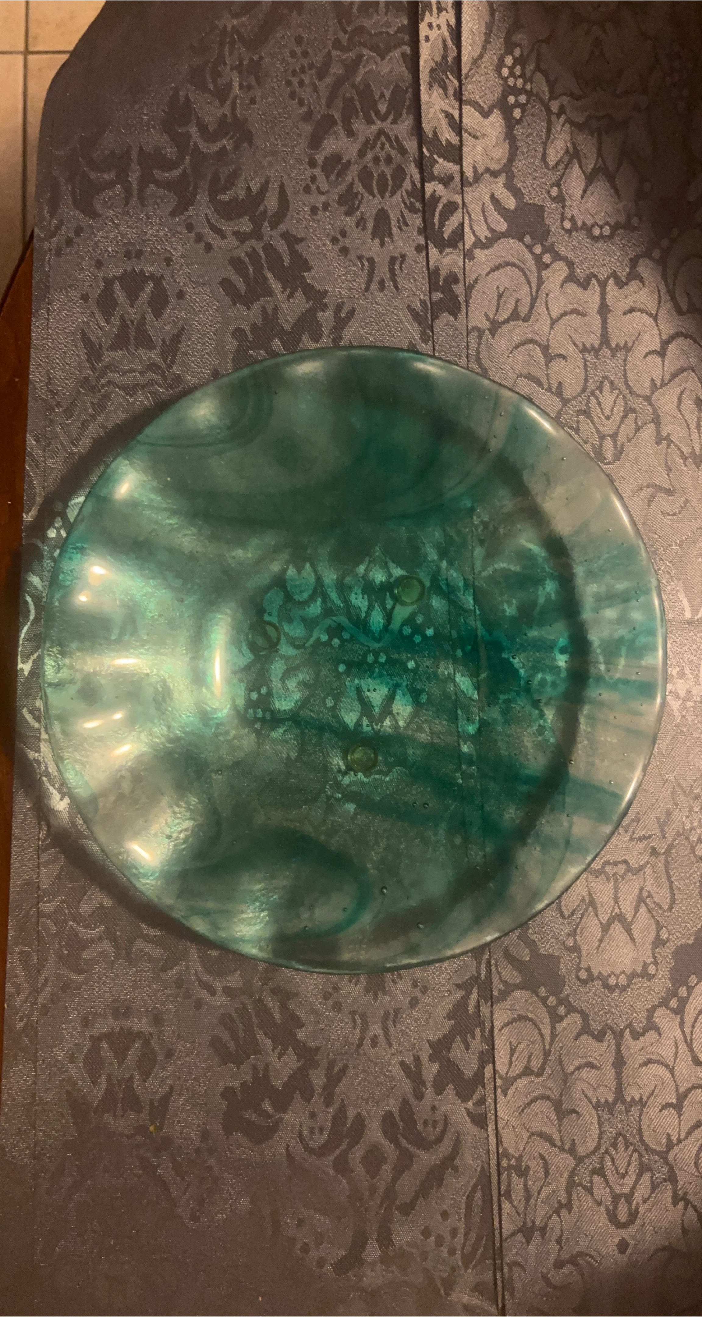 Glass decorative plate