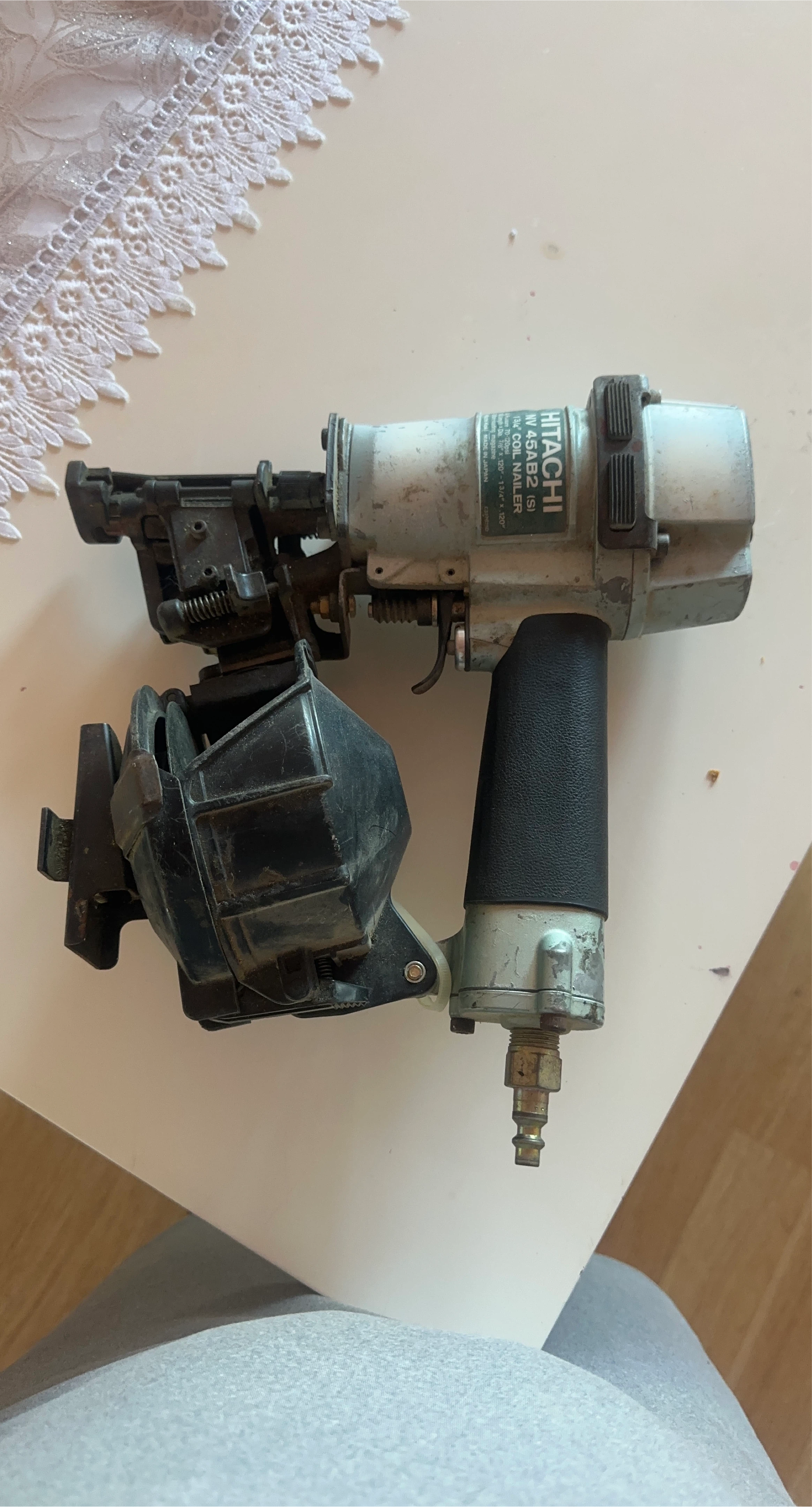 Hitachi NV45AB2 (S) 1 3/4" Coil Nailer