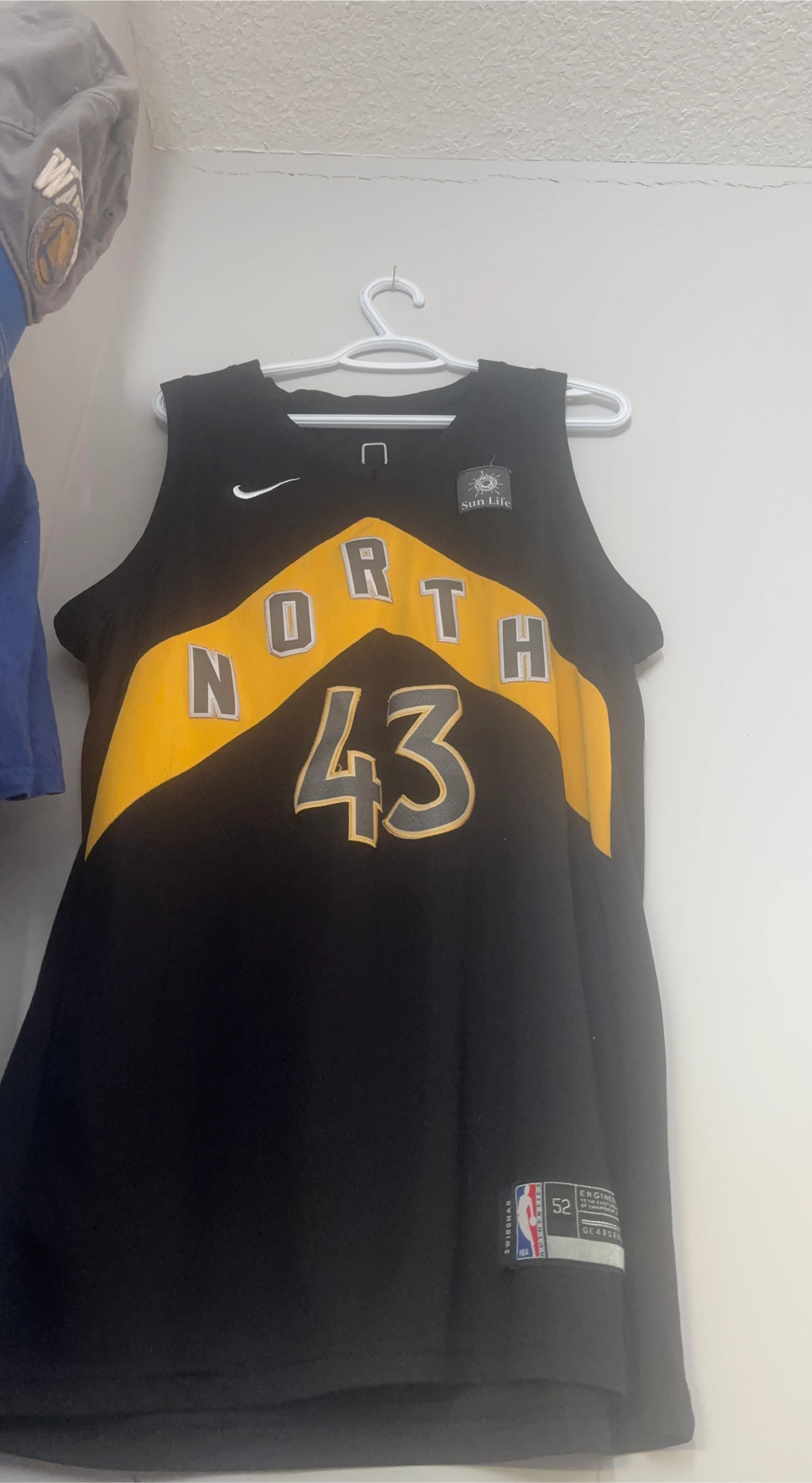 Toronto Raptors "North" Basketball Jersey Size 52