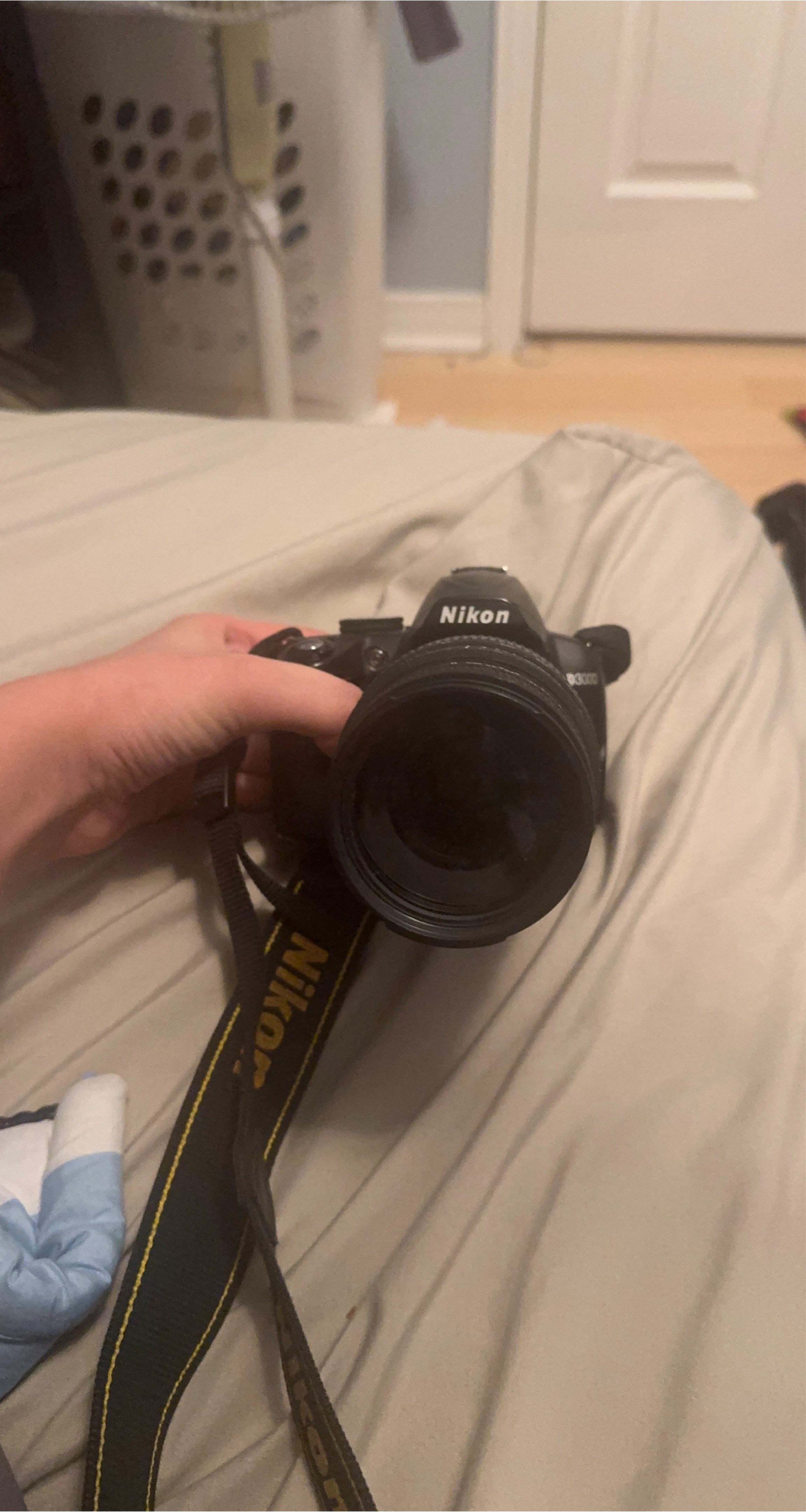 Nikon D3000 DSLR Camera with Zoom Lens