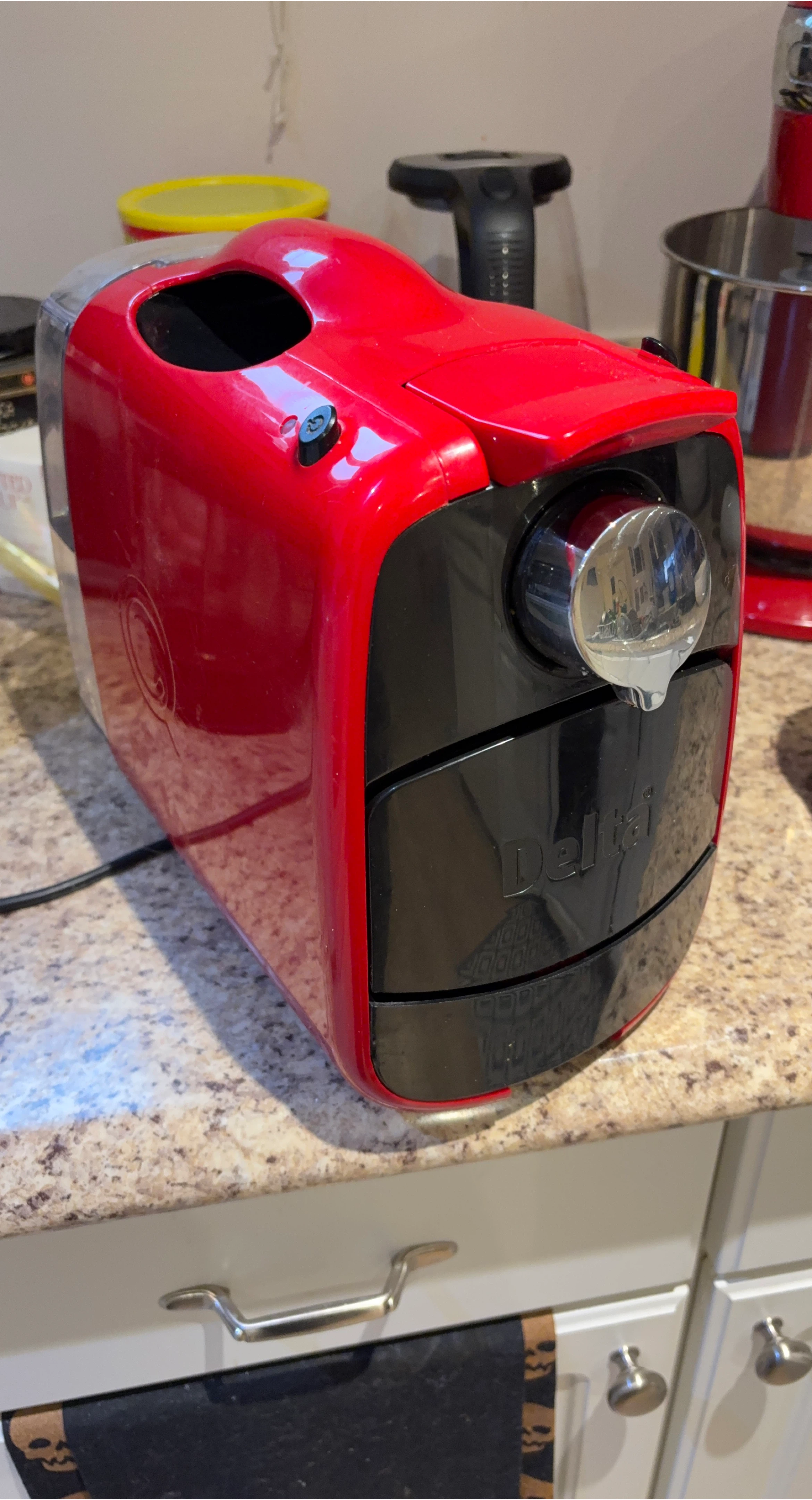 Delta Single-Serve Espresso Capsule Machine