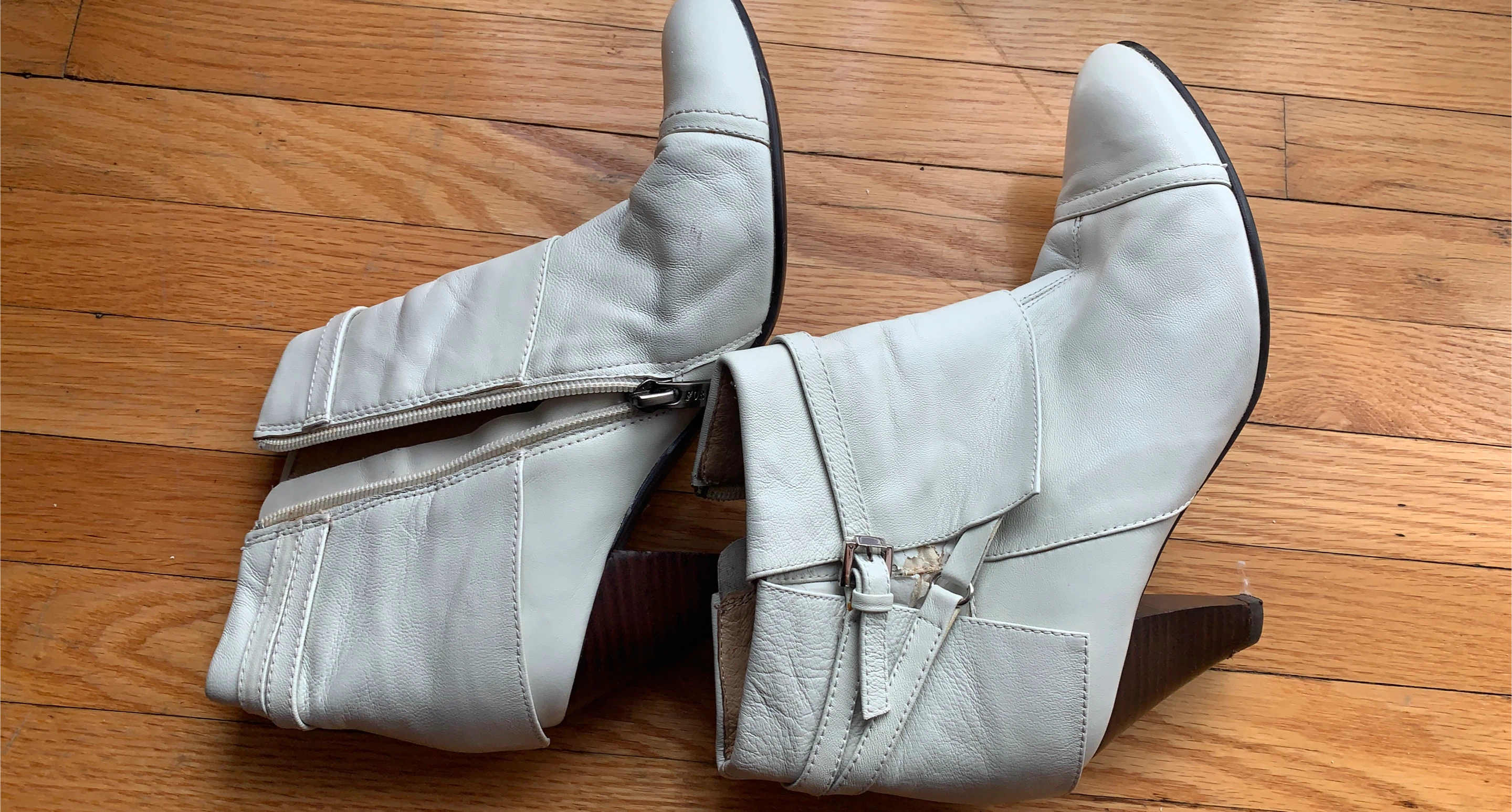 White Leather Ankle Boots 🥕