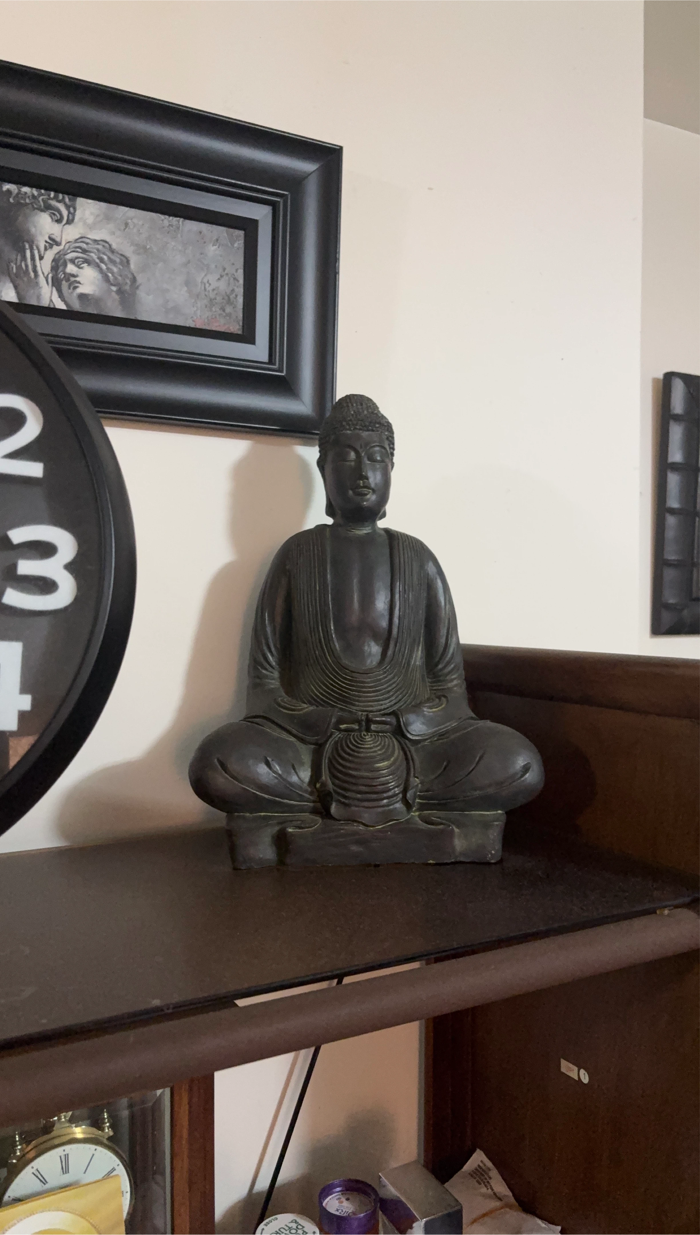 Sitting Buddha Statue