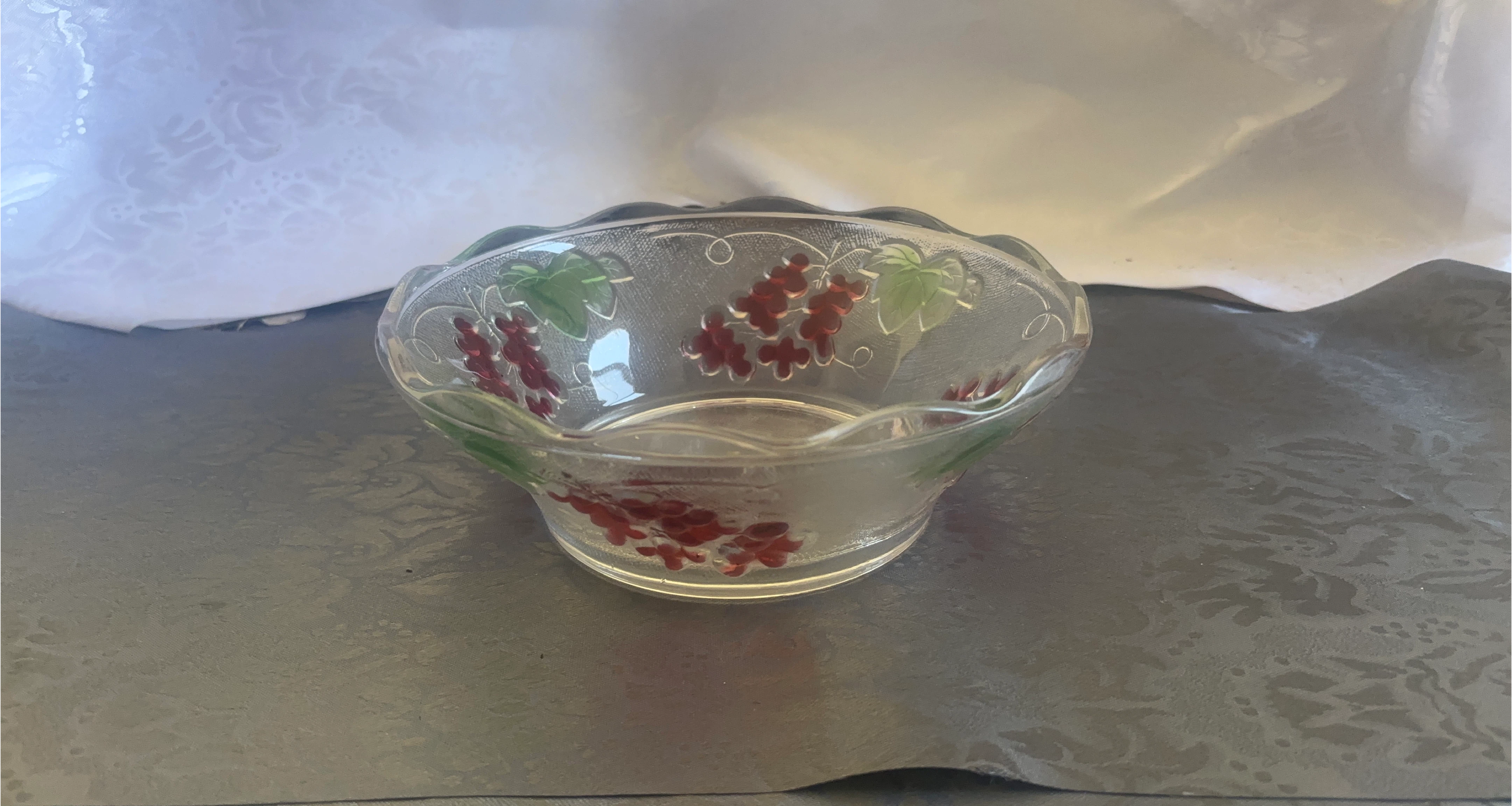 Clear Glass Bowl with Grapes Design