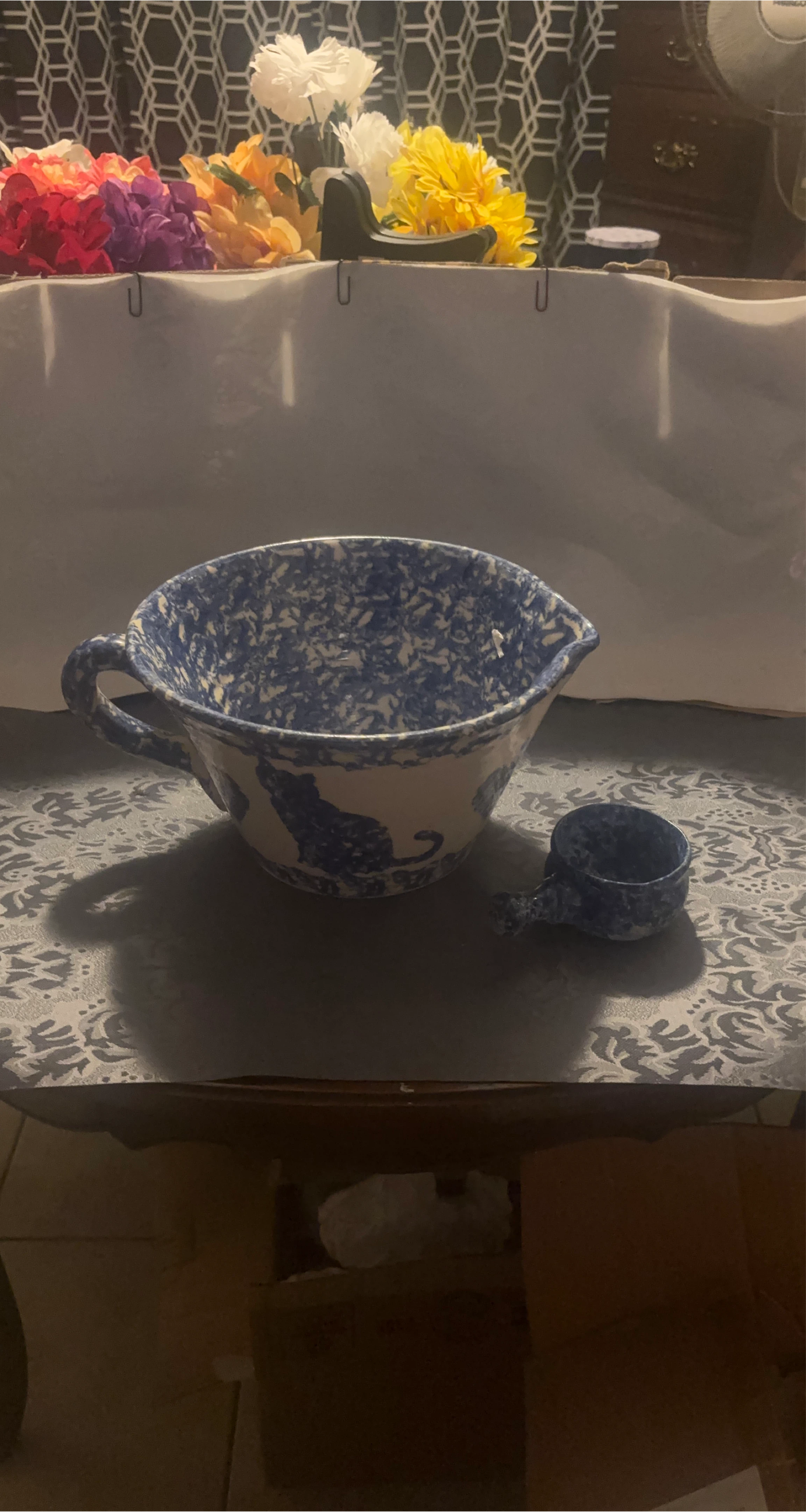 Blue and White Speckled Stoneware Measuring Cup with Cat Design