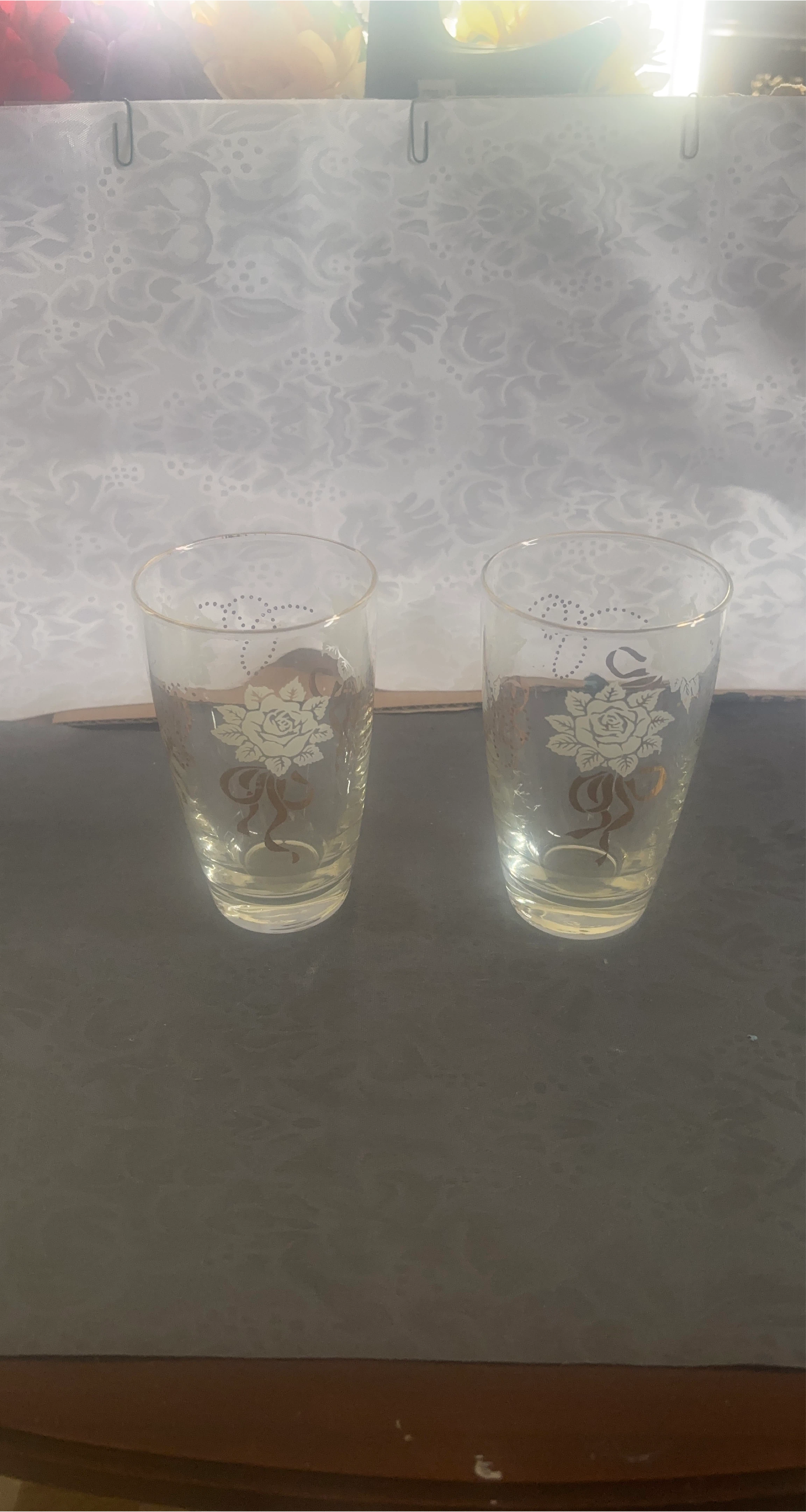 Set of 2 Gold Rose Decorated Glasses