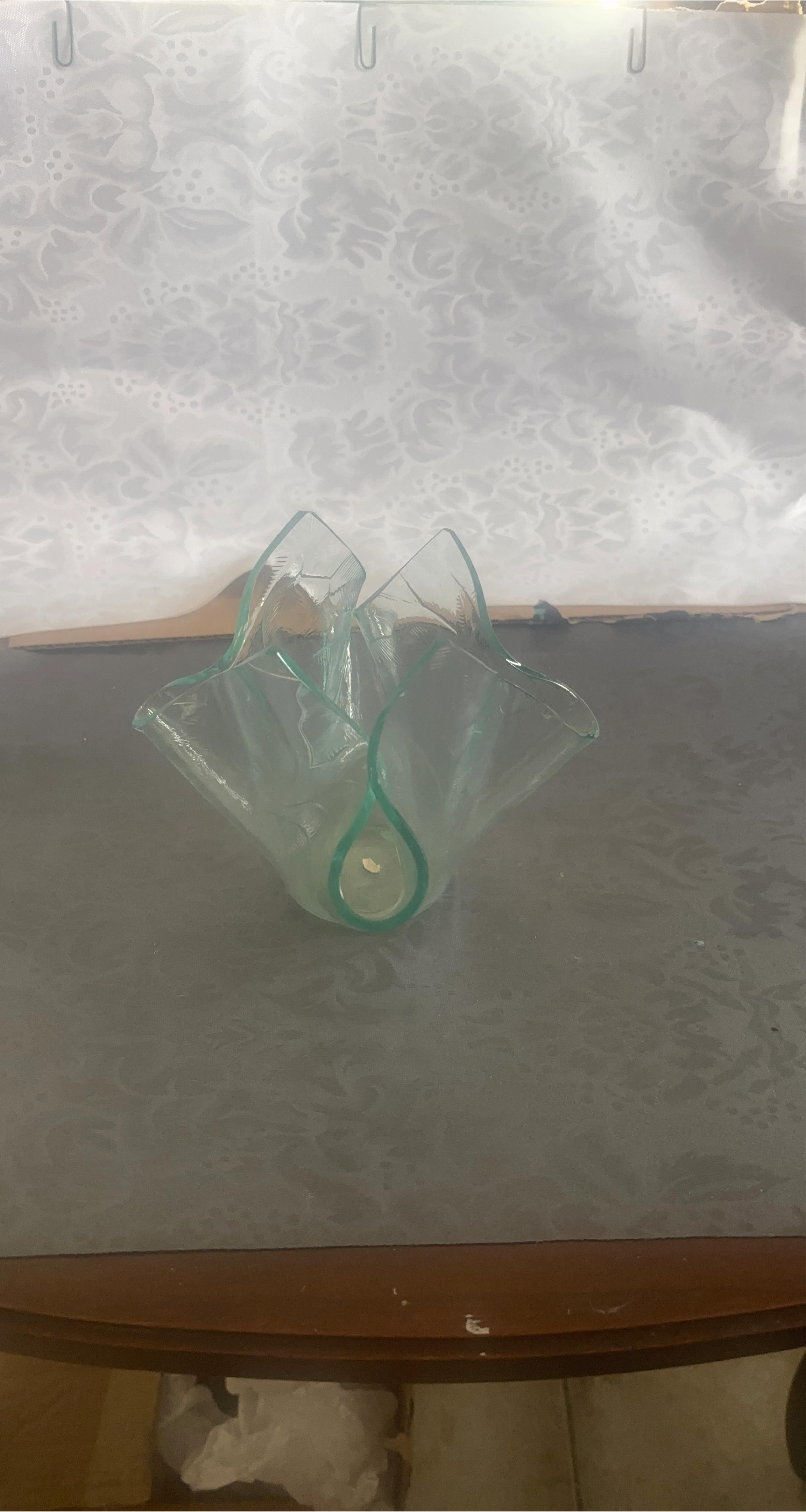 Glass decorative bowl