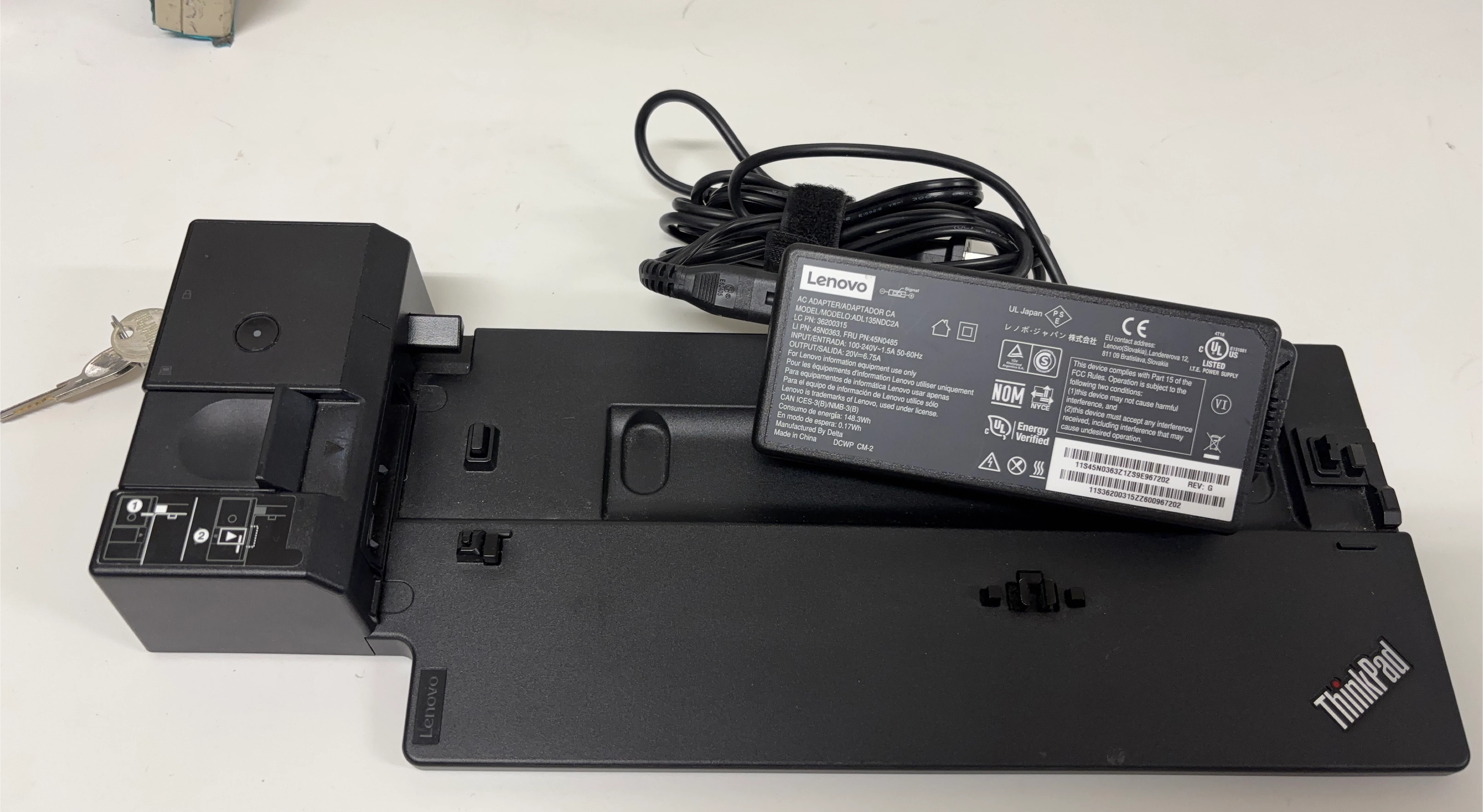 Lenovo ThinkPad 40AJ Docking Station with AC Adapter