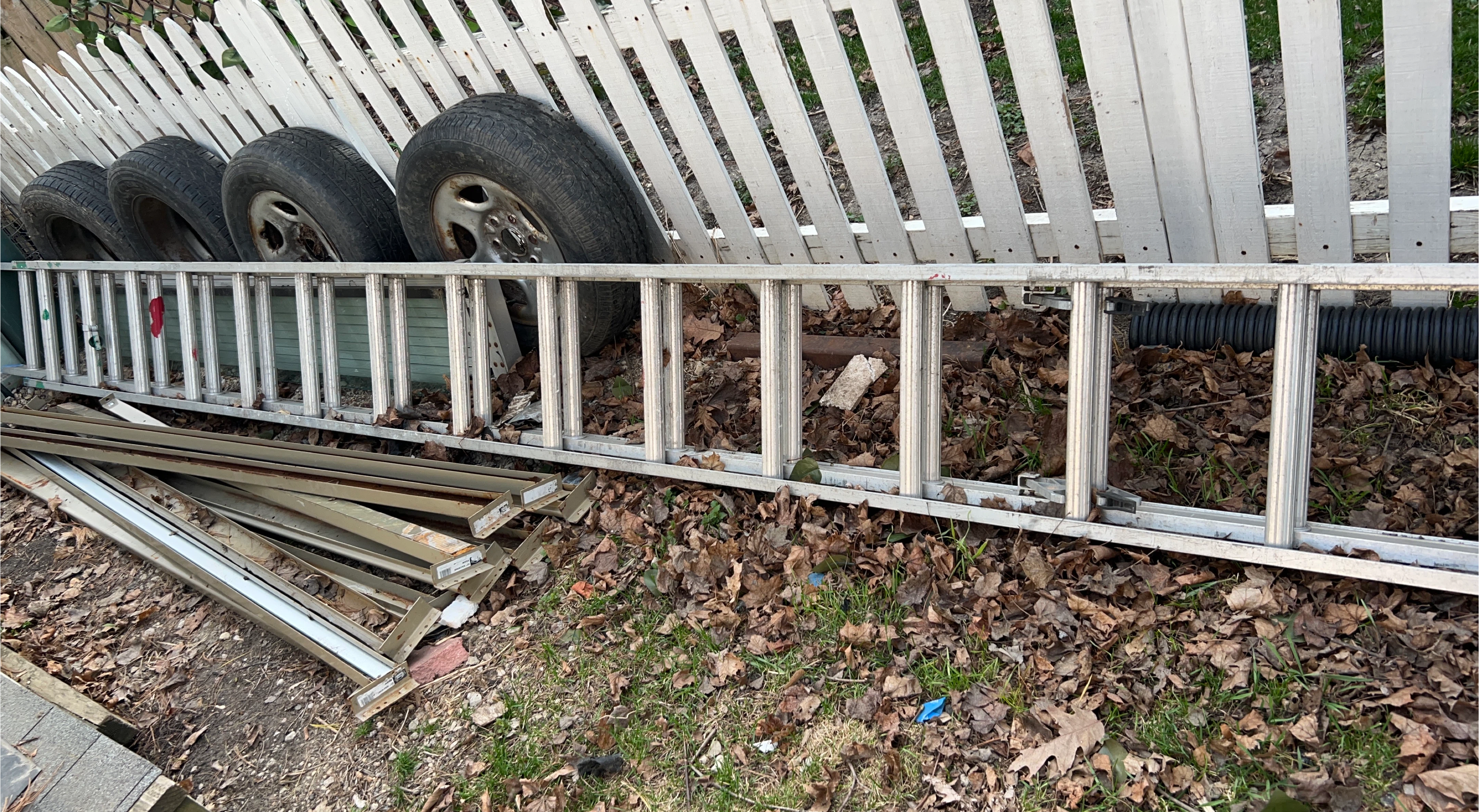 Silver Aluminum Extension Ladder