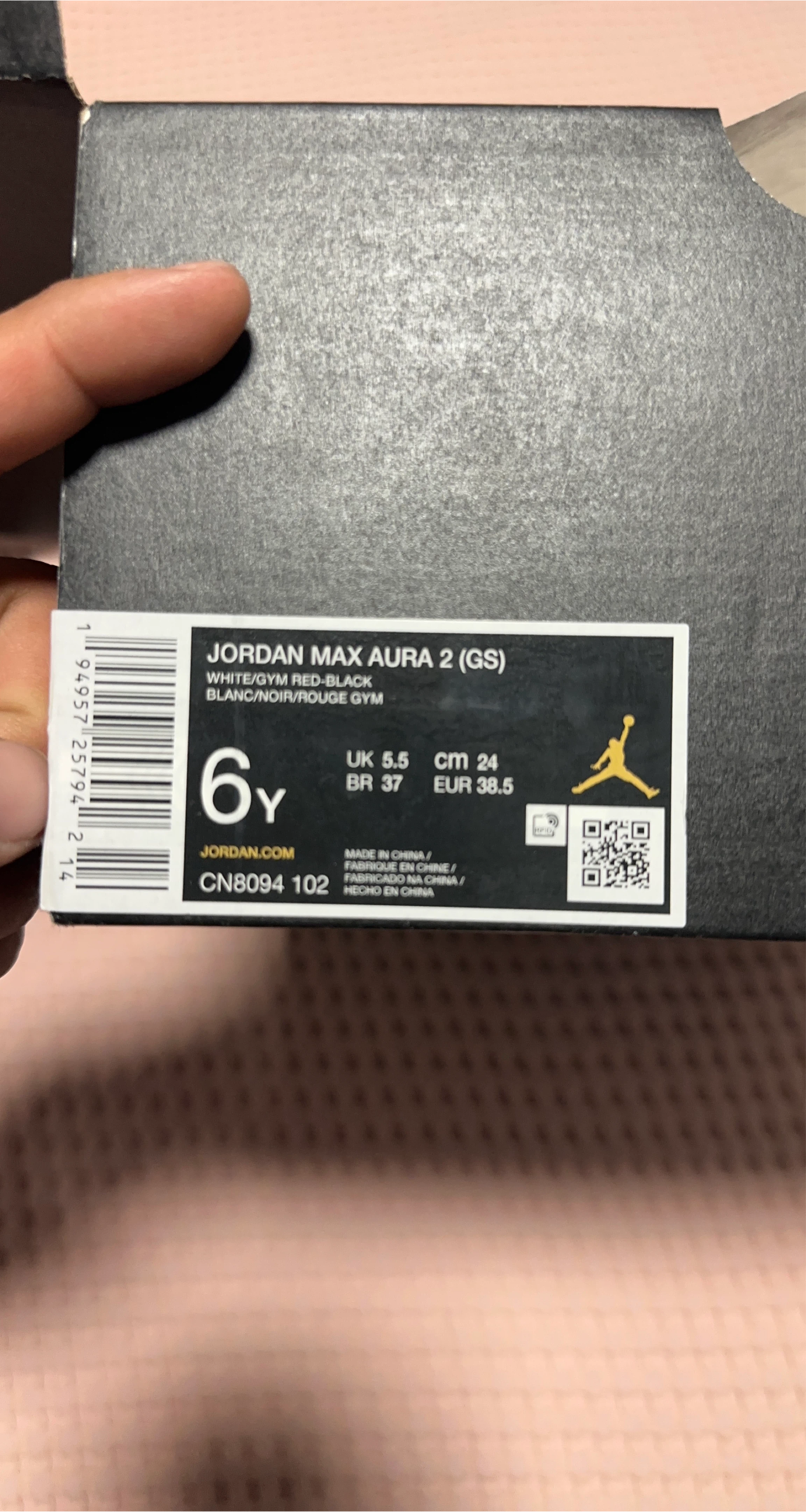 Jordan Max Aura 2 (GS) White/Gym Red-Black Boys Size 6Y