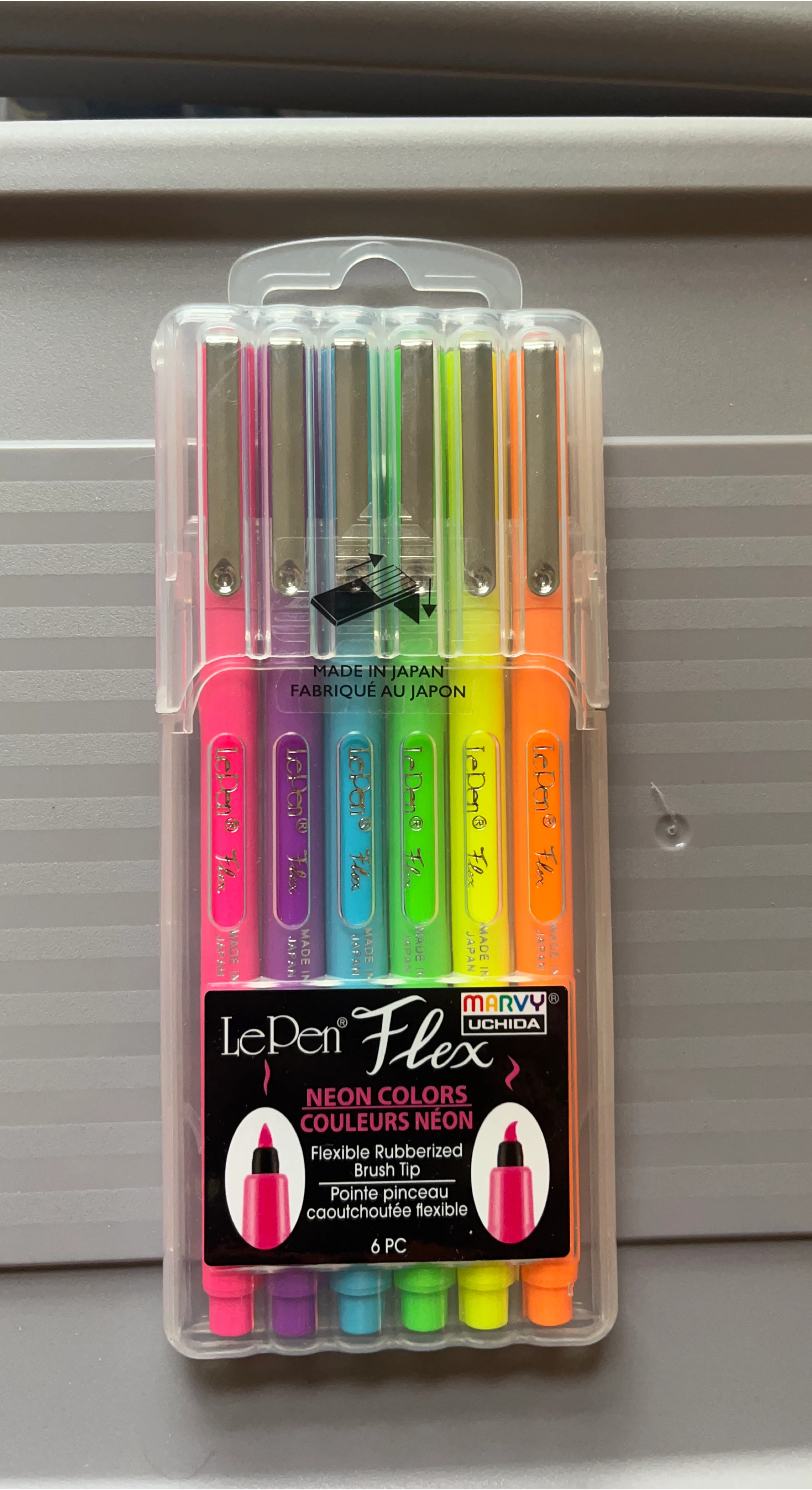 🌈 Le Pen Flex Neon Colors Brush Tip Pens