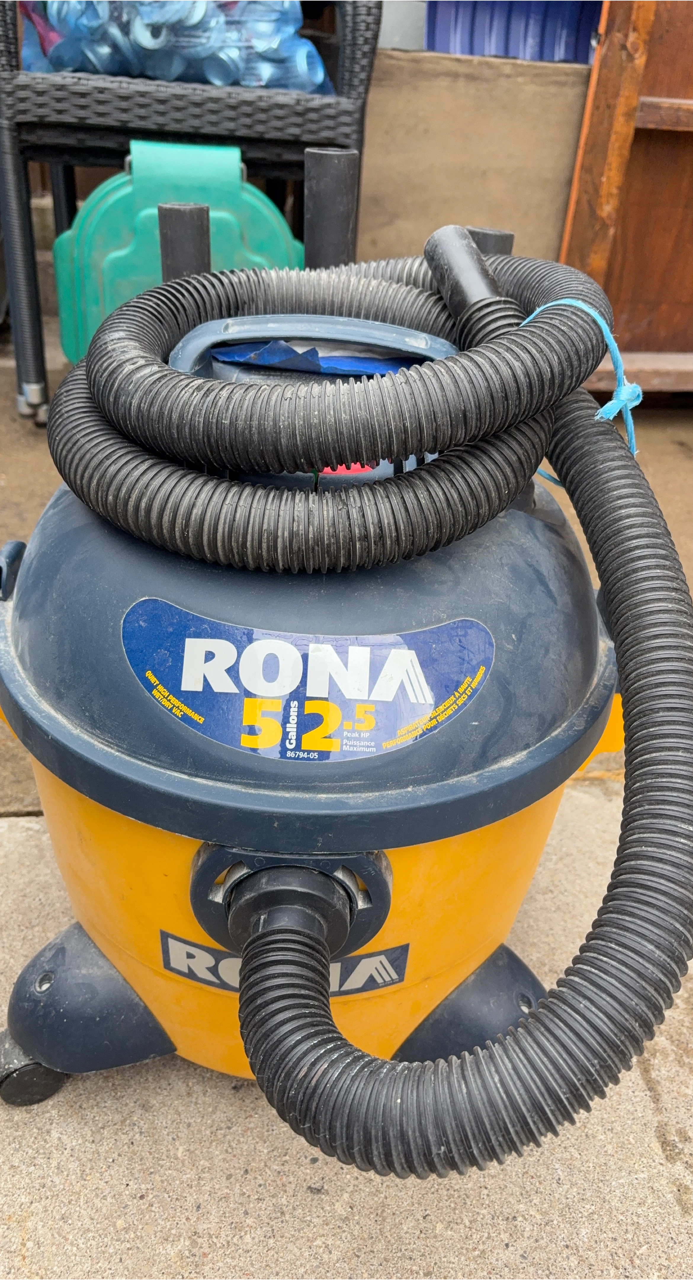 Rona 52.5 Gallon Wet/Dry Vacuum
