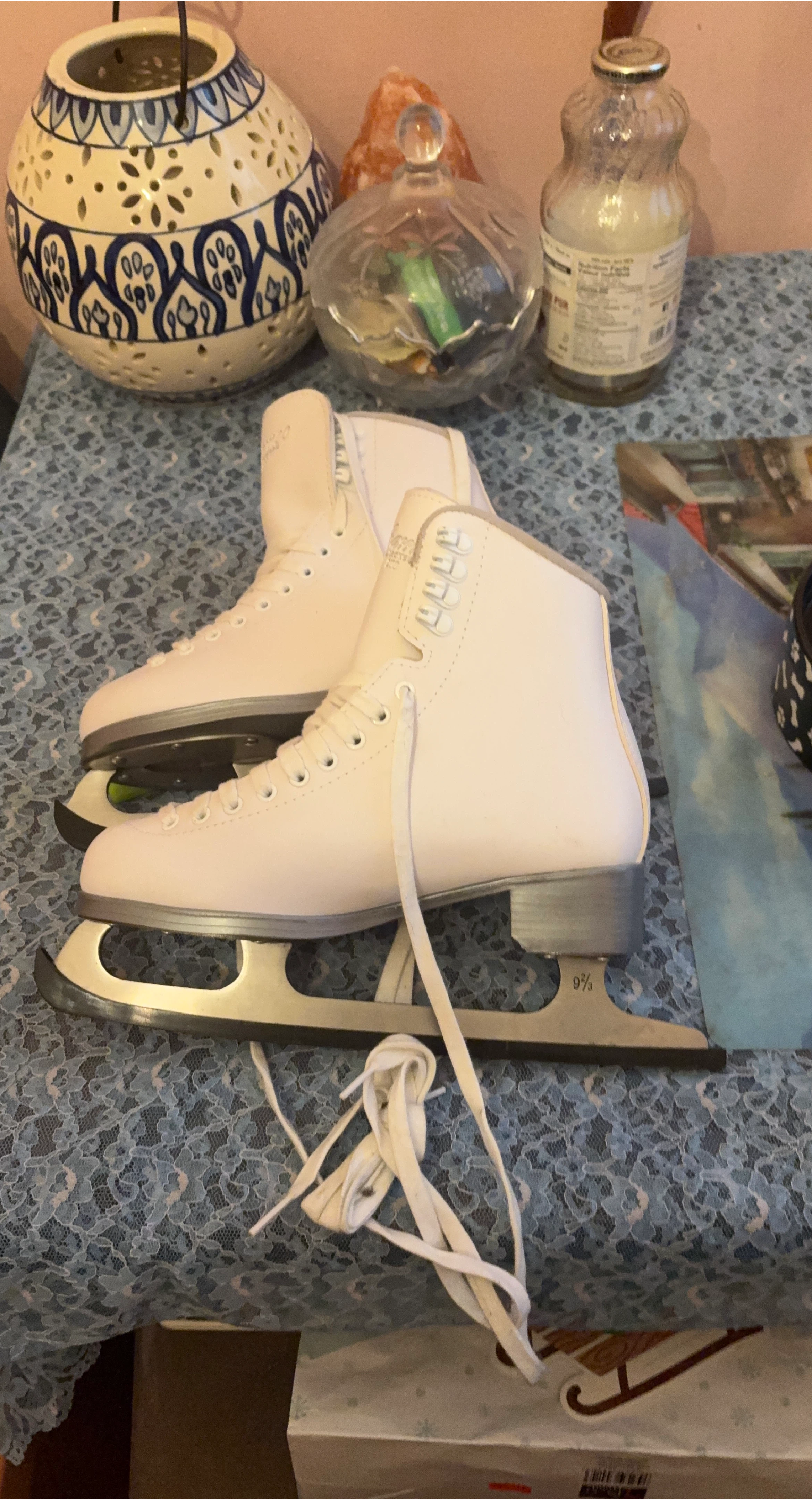 White Figure Skates - Size 9 2/3