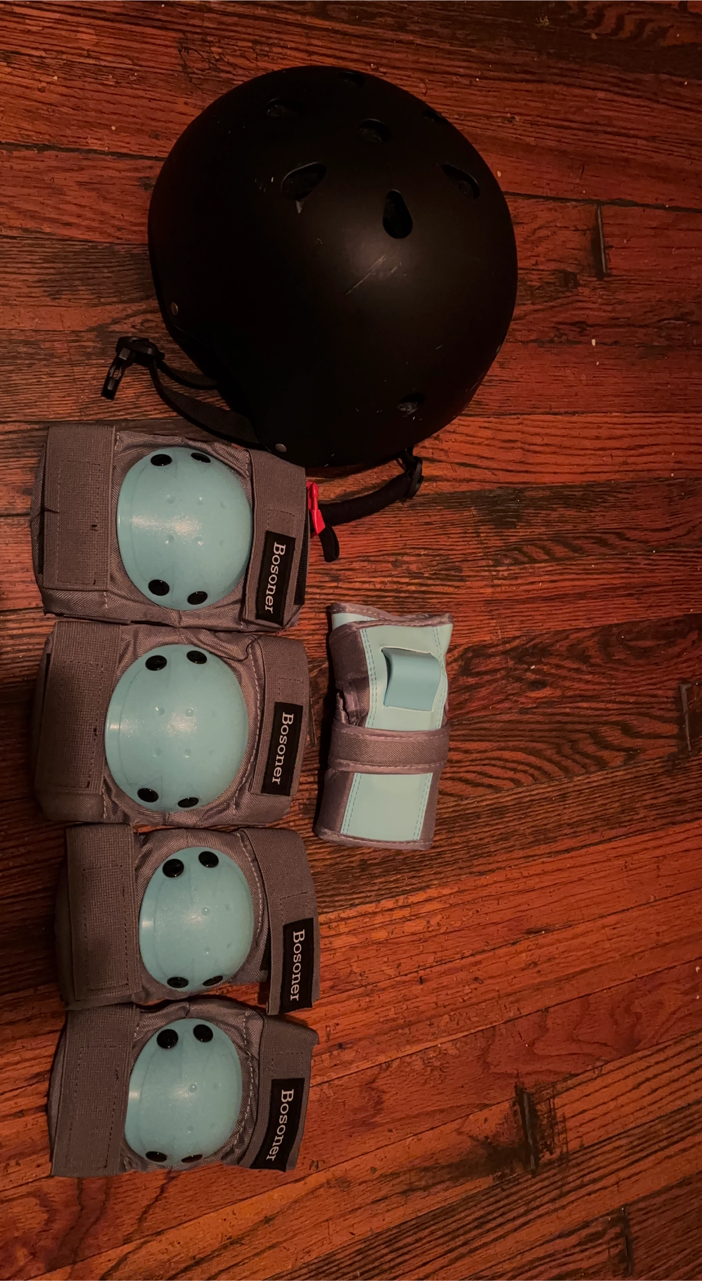 Bosoner Helmet and Protective Gear Set