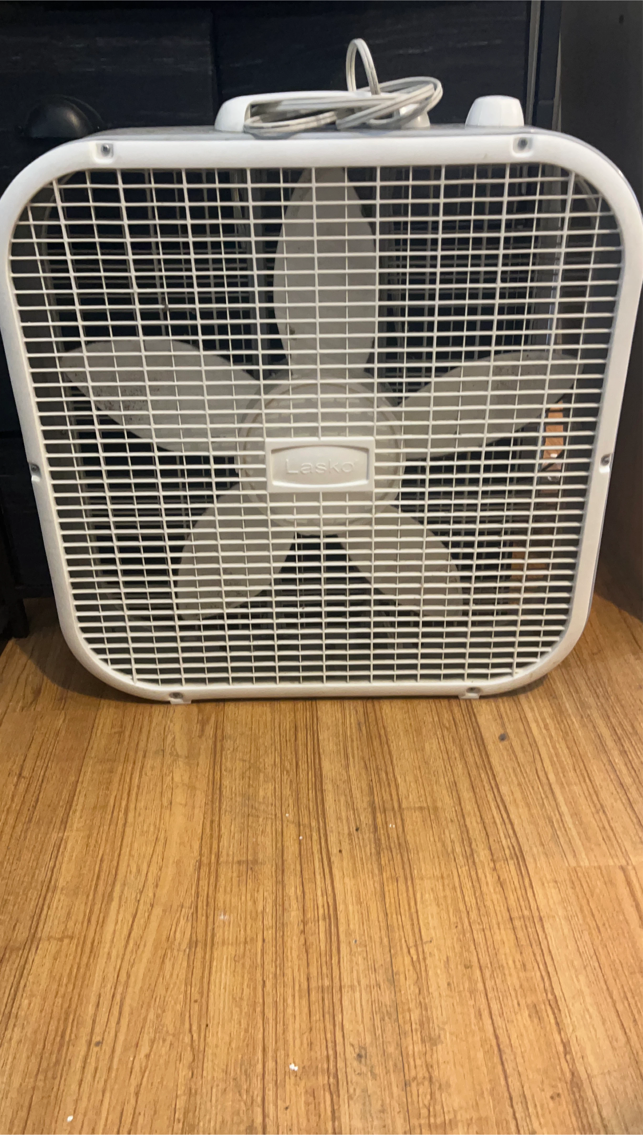 Lasko White Box Fan
