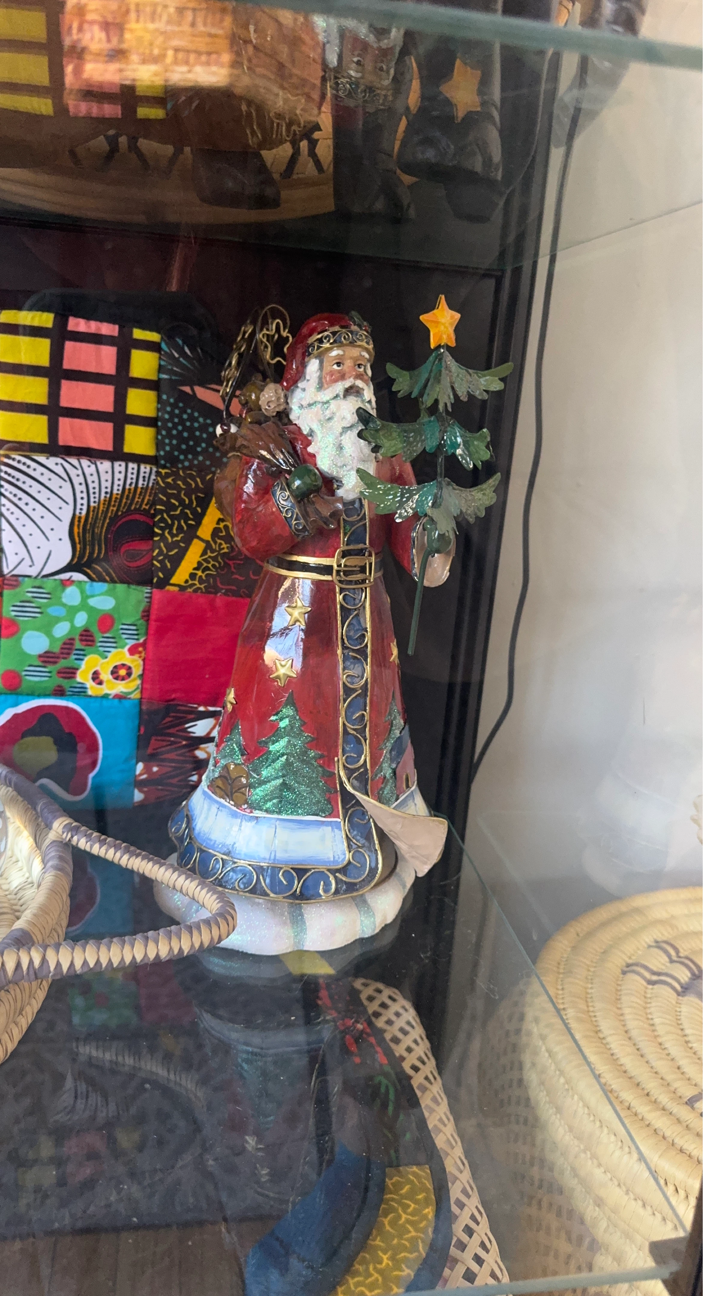Decorative Santa Claus Figurine with Christmas Tree