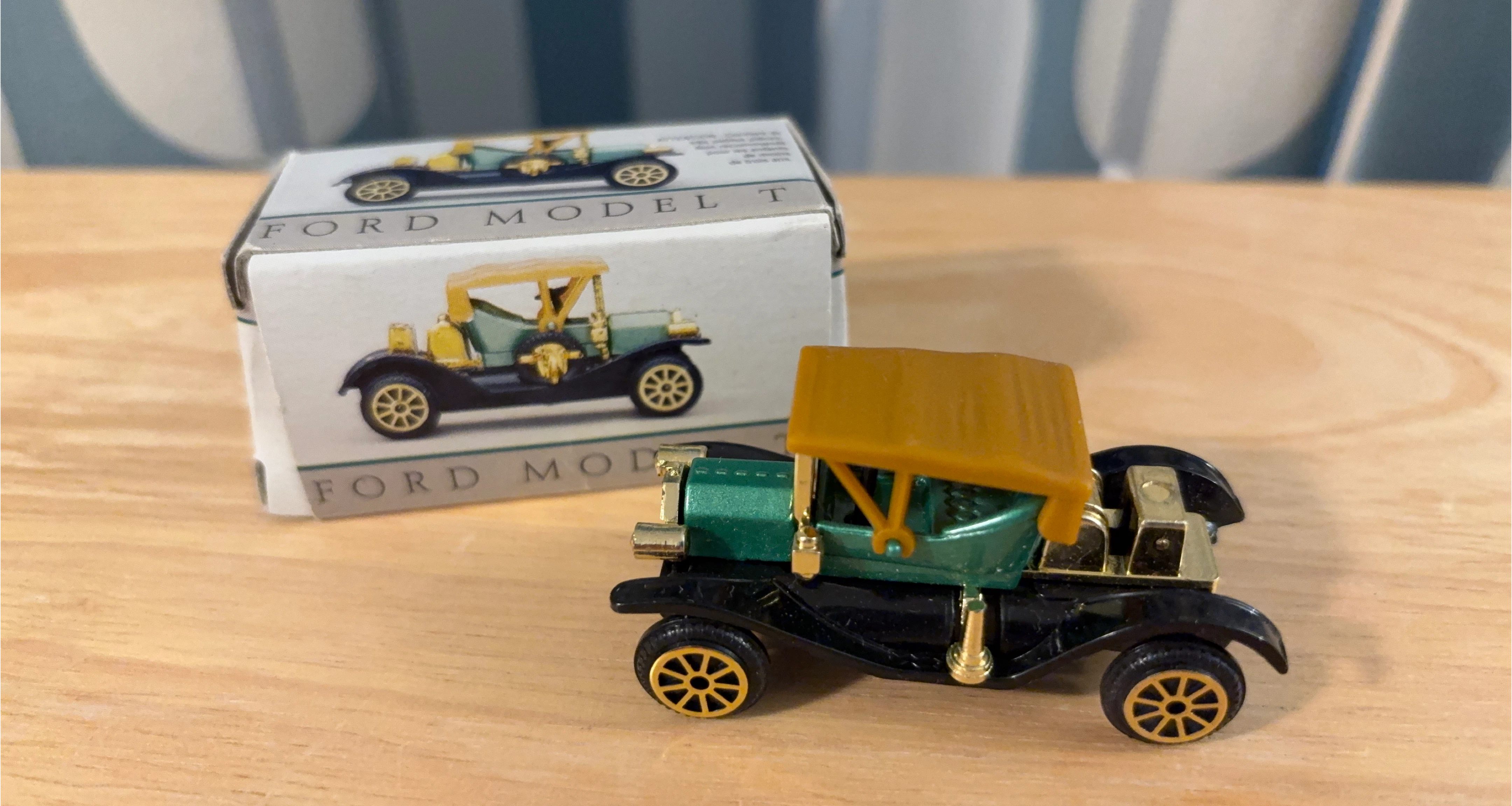 Ford Model T Diecast Toy Car