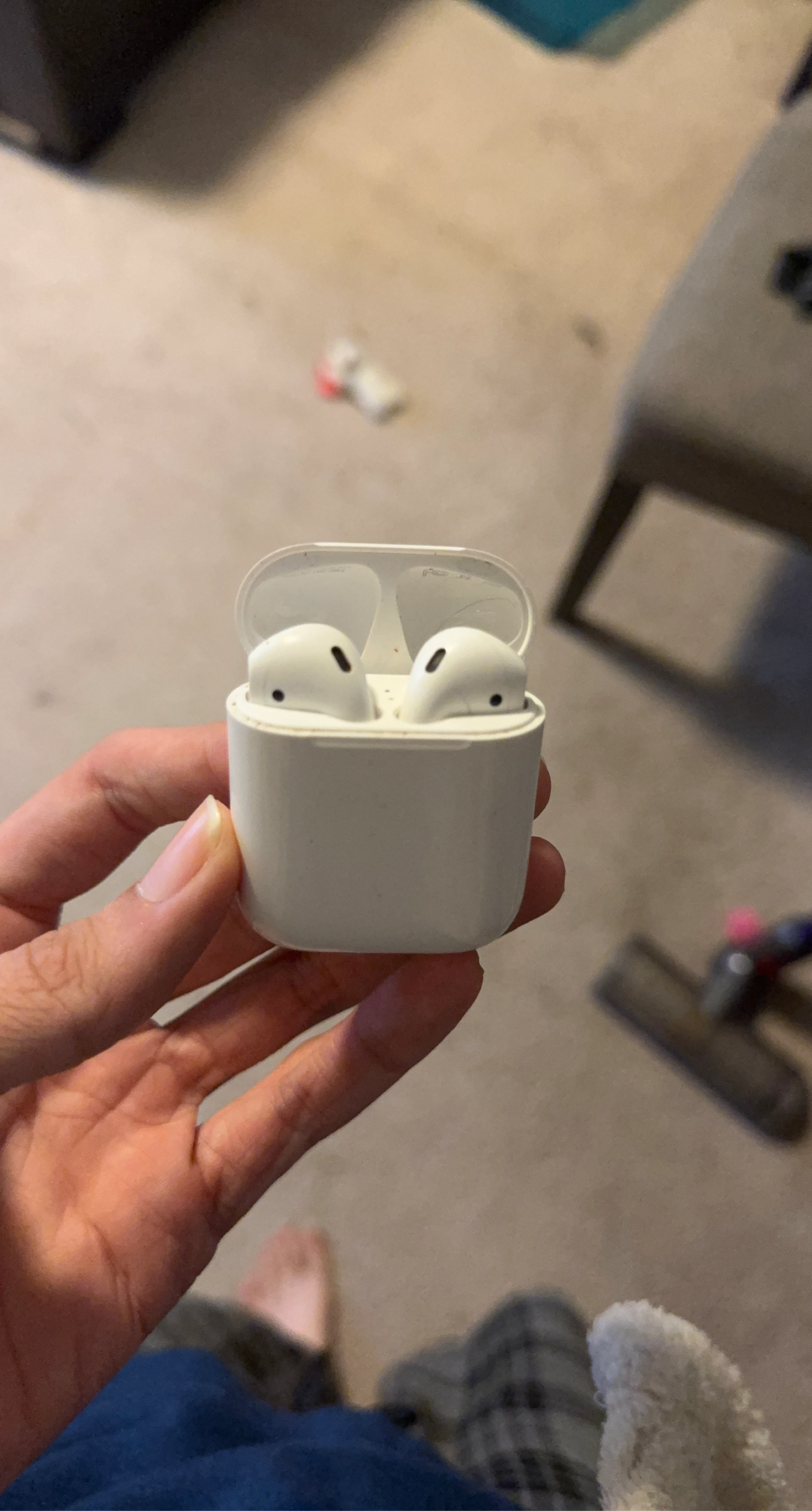 Apple AirPods (2nd gen)
