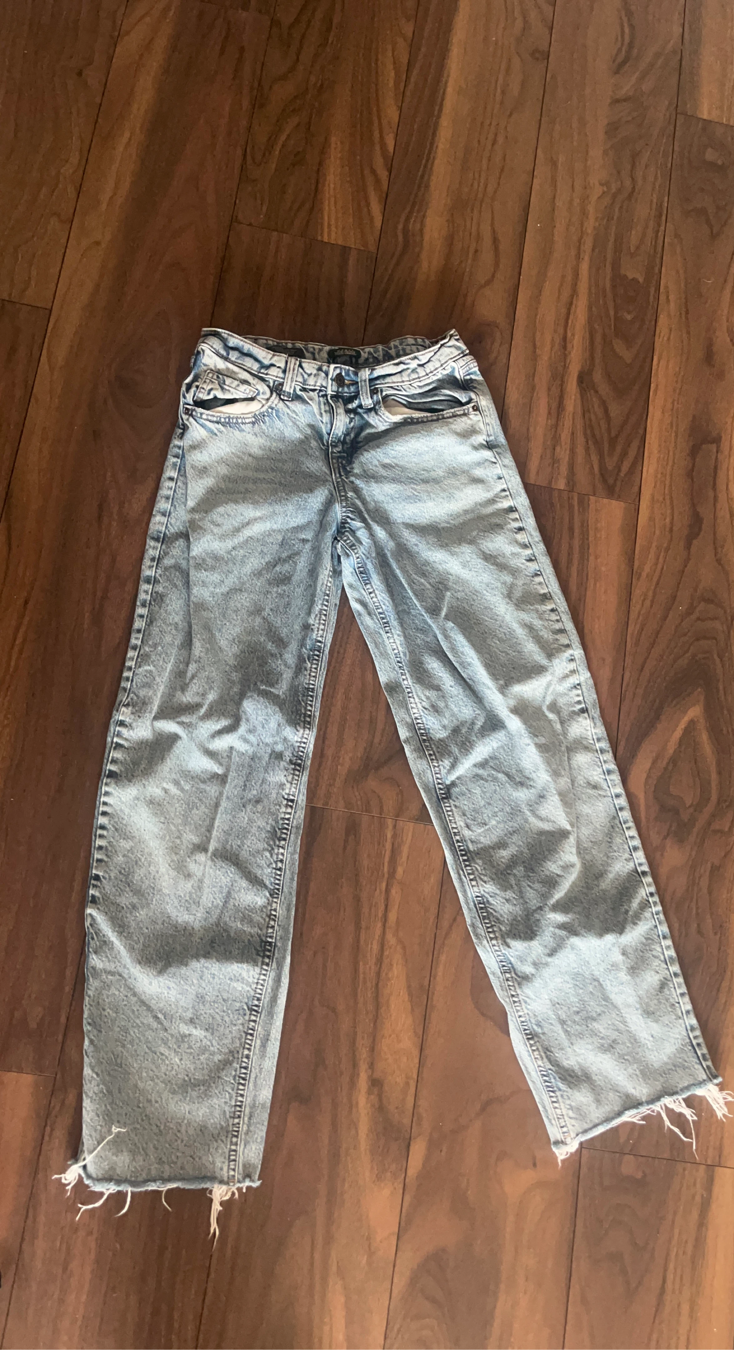 Light Wash  Wide Leg Jeans
