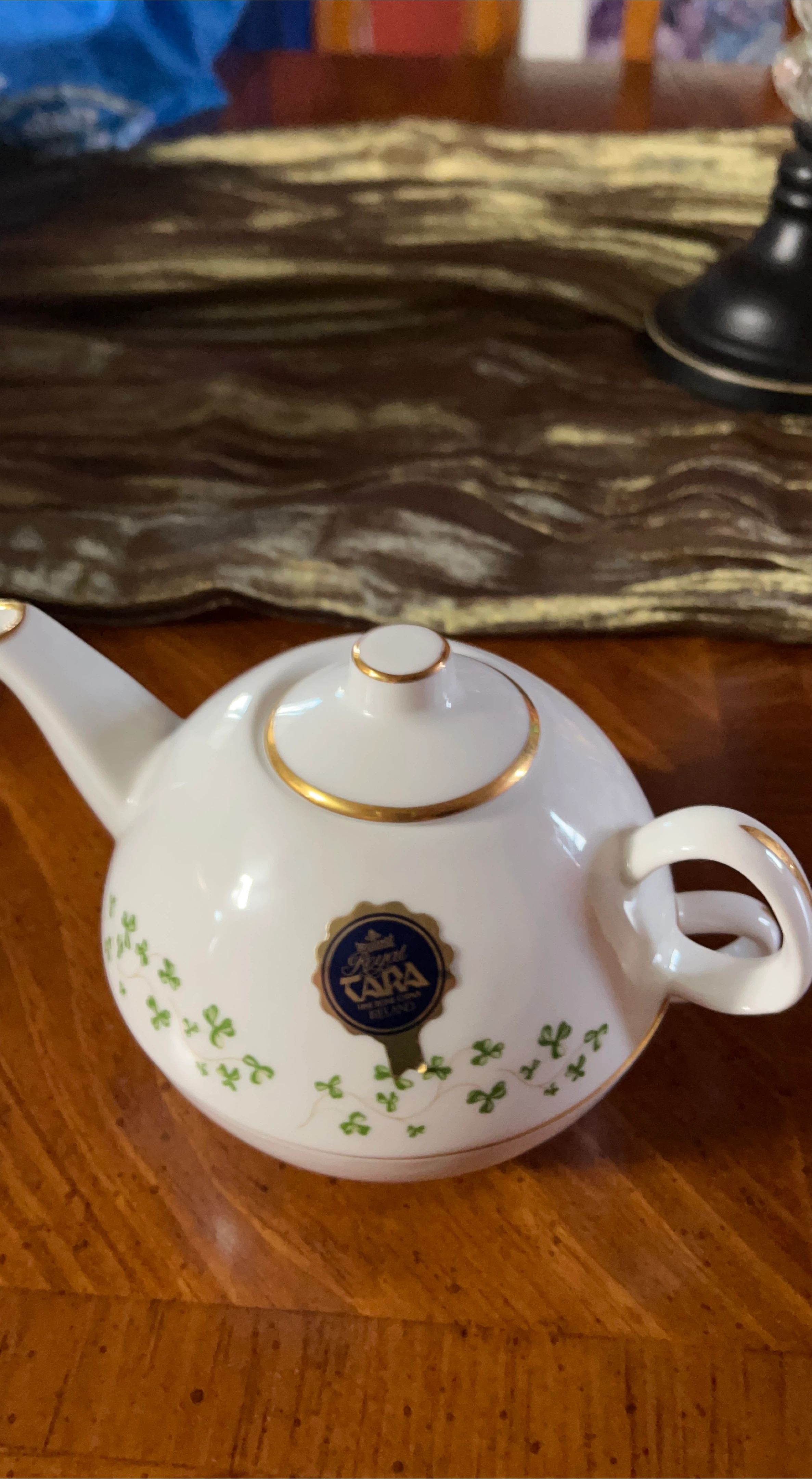 Royal Tara Teapot - White with Shamrocks and Gold Trim