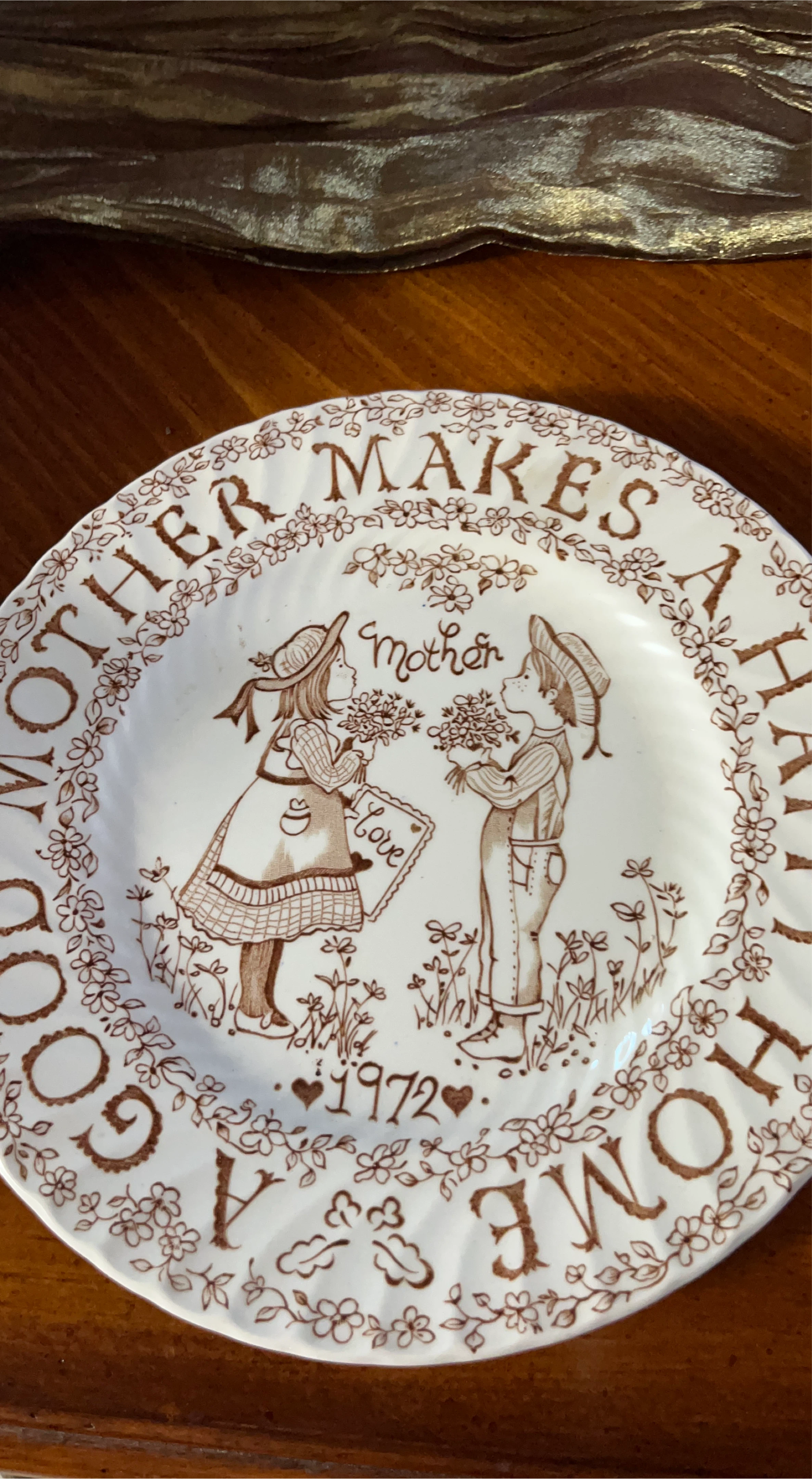Mother Makes a Home 1972 Decorative Plate
