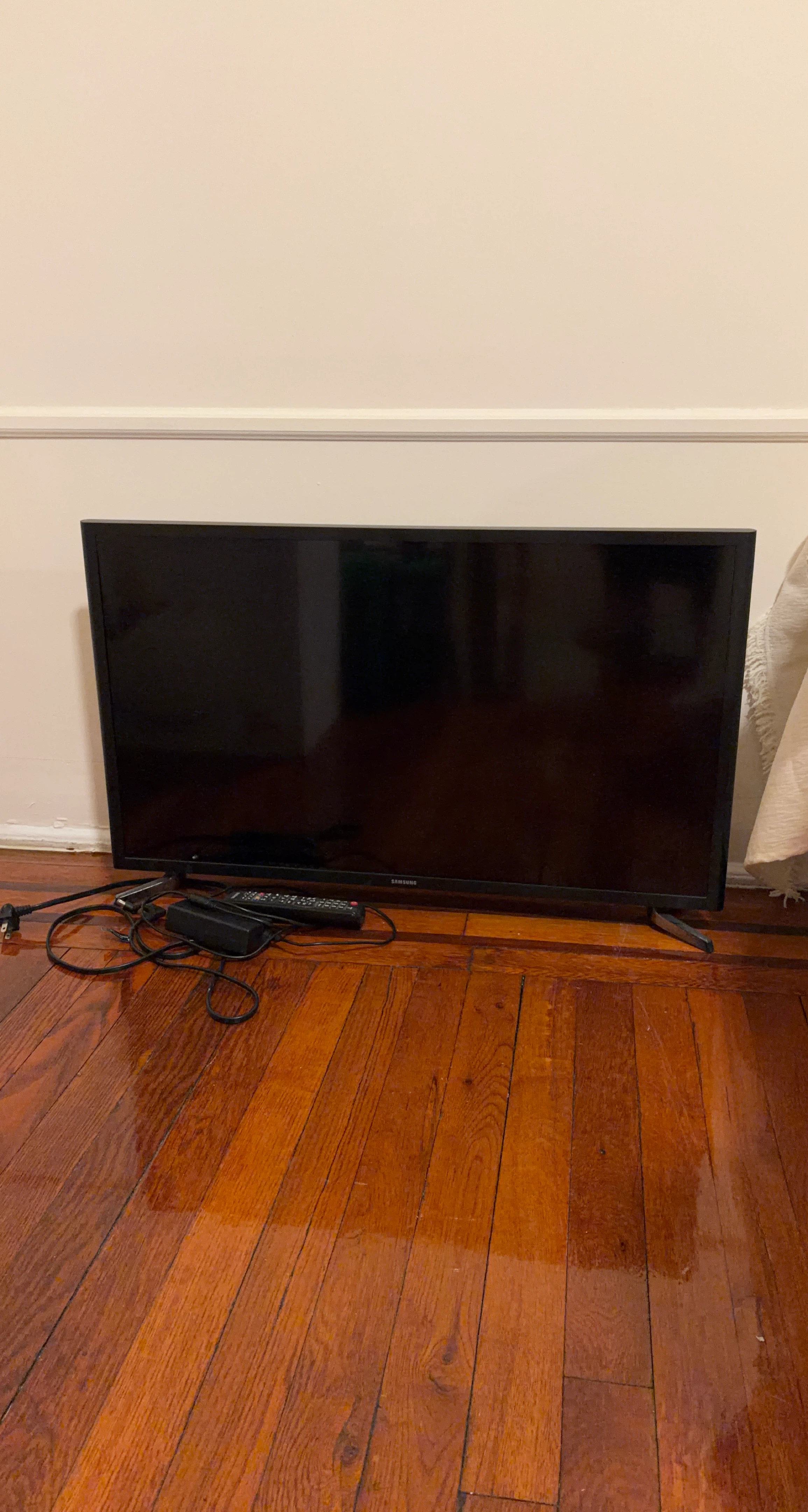 Samsung 32-inch Smart TV