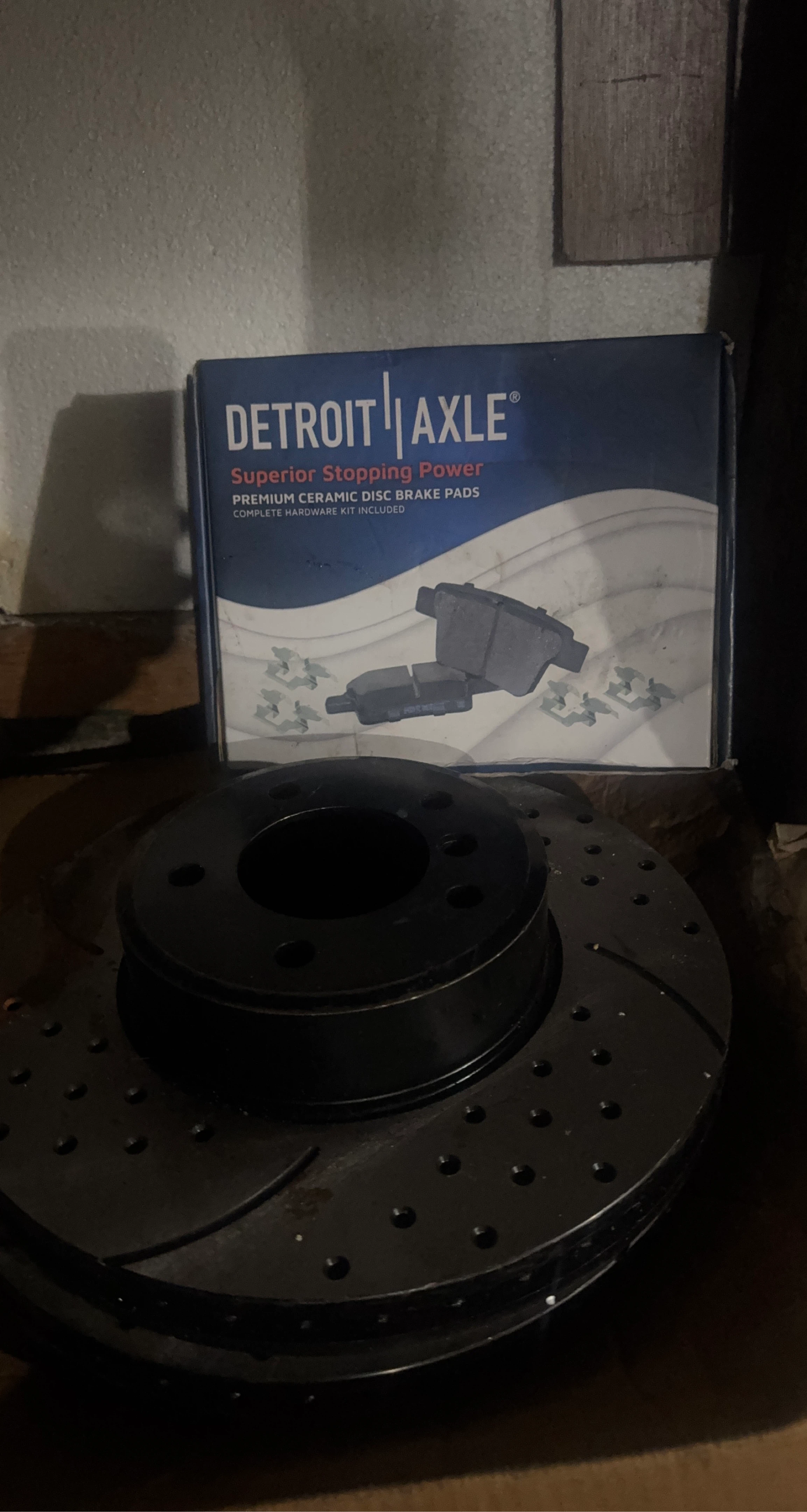 Detroit Axle Premium Ceramic Disc Brake Pads & Rotors