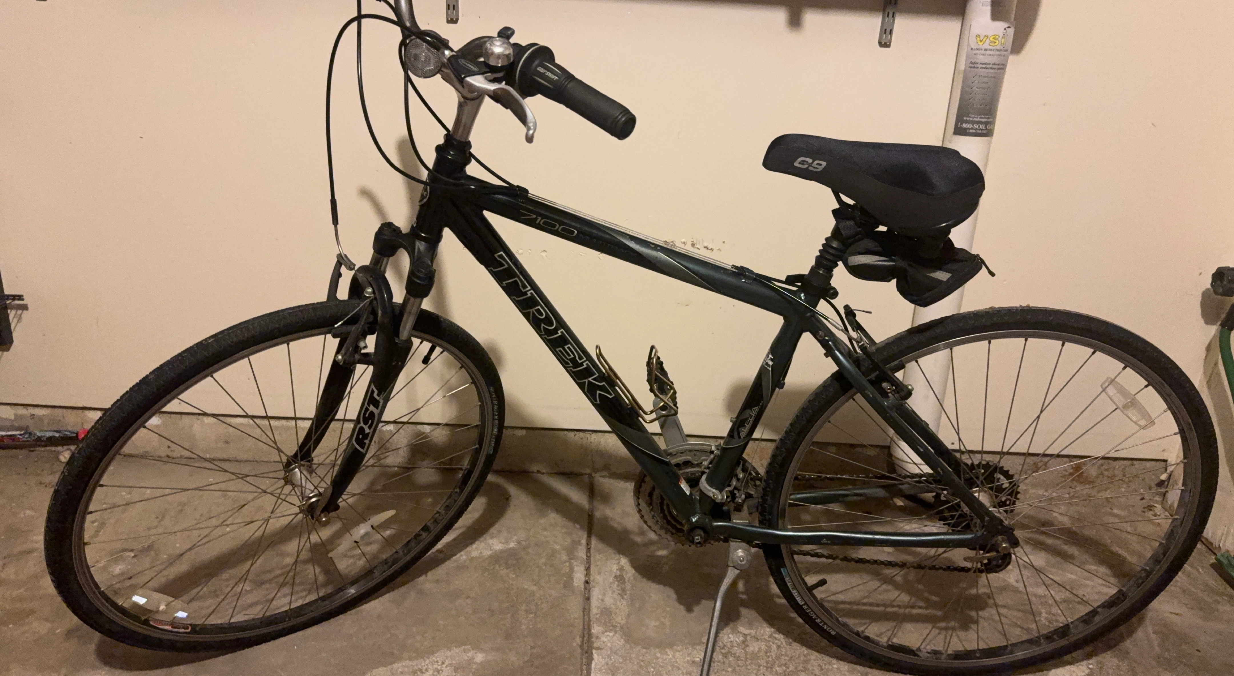 Trek 7100 Bike