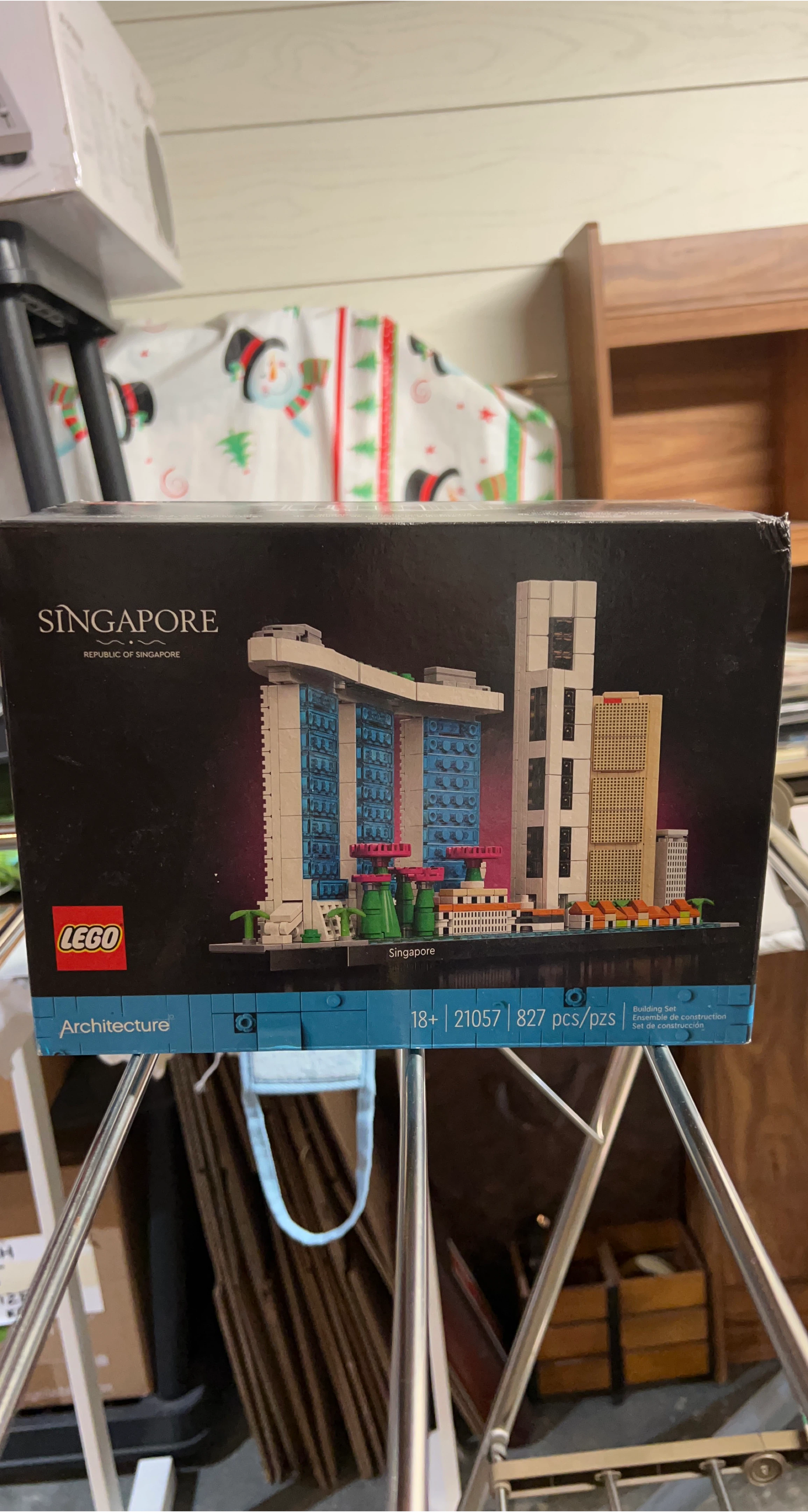 LEGO Architecture Singapore Building Set 21057