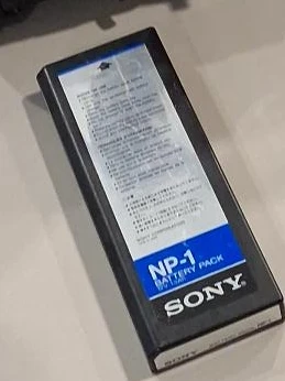 Sony TR-909 Broadcast Video Camera with Accessories