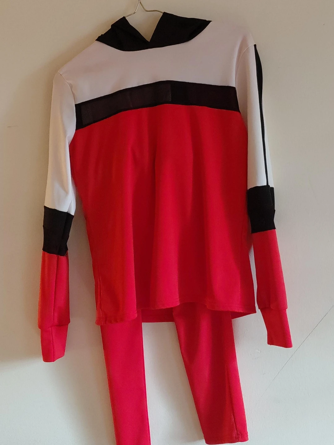 Colorblock Hoodie and Leggings Set