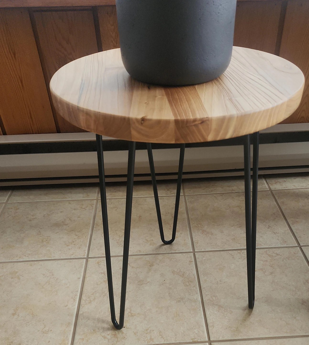 Round End Table with Black Hairpin Legs