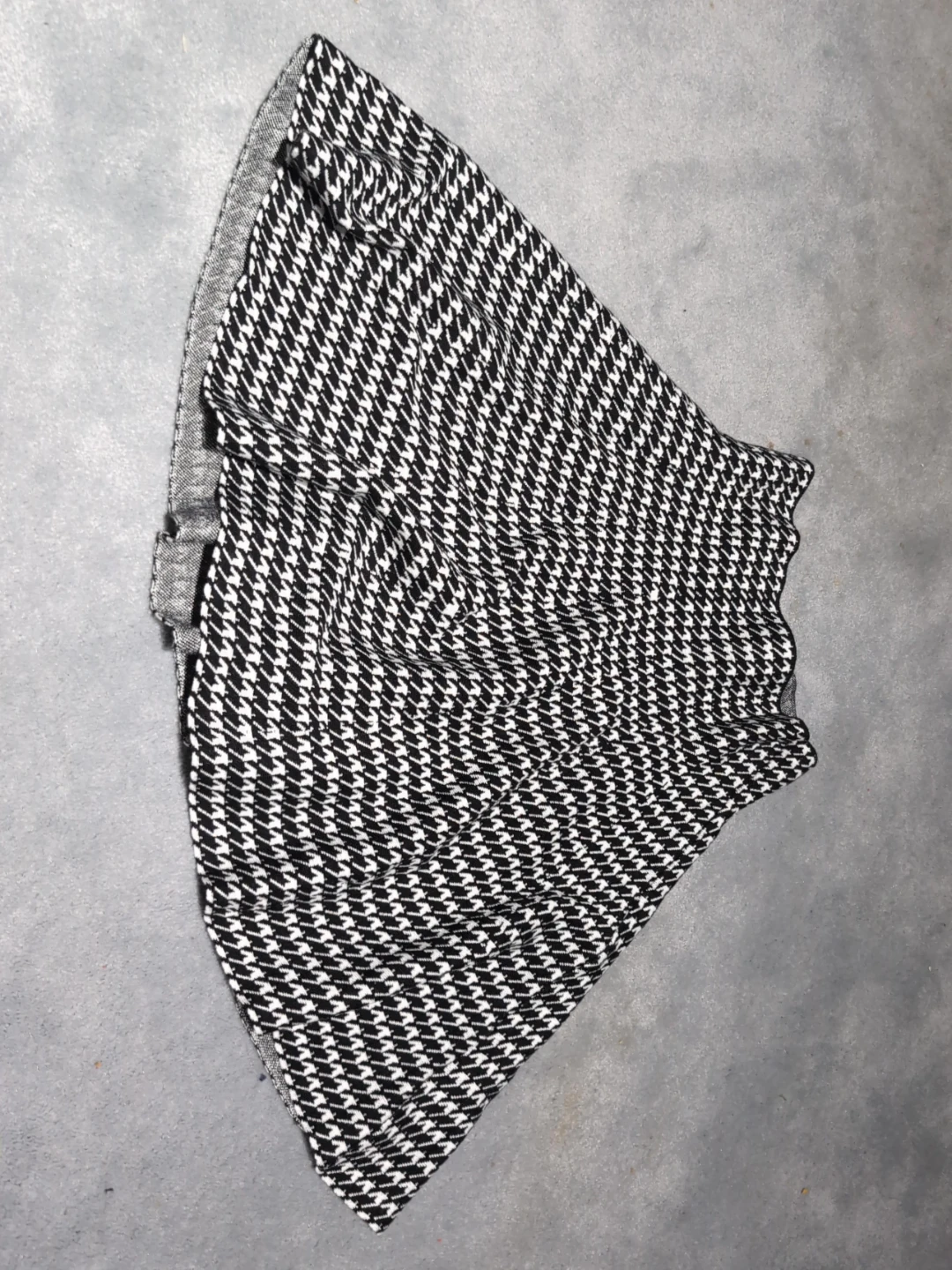 Max Studio Houndstooth Knit Skirt