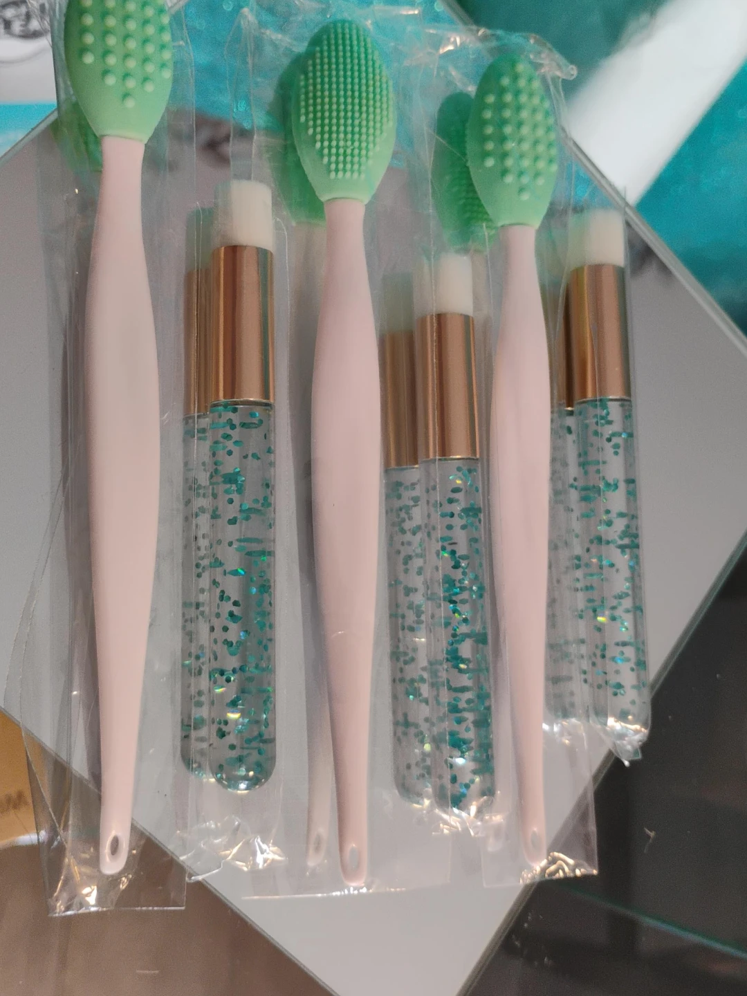 Set of 4 Silicone Facial Cleansing Brushes