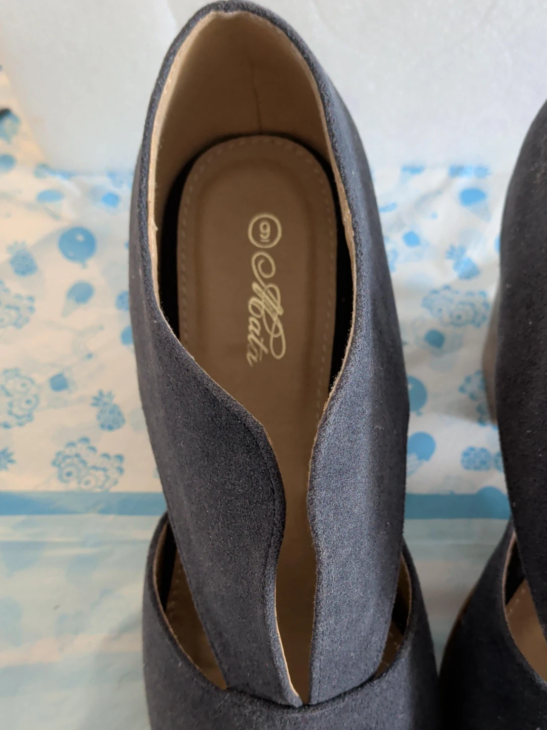 Katz Women's Grey Suede Cutout Booties Size 9 - photo 2