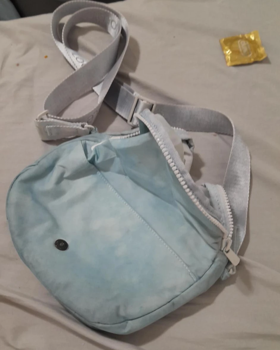 🌱Light Blue Tie-Dye Crossbody Bag