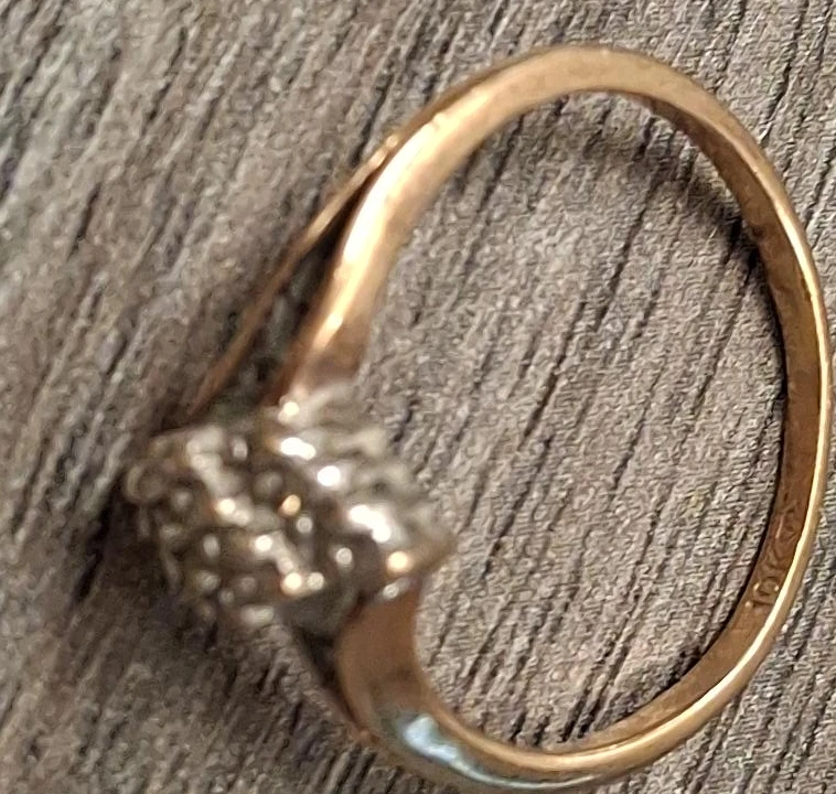 10K Gold Ring with Accent Stones