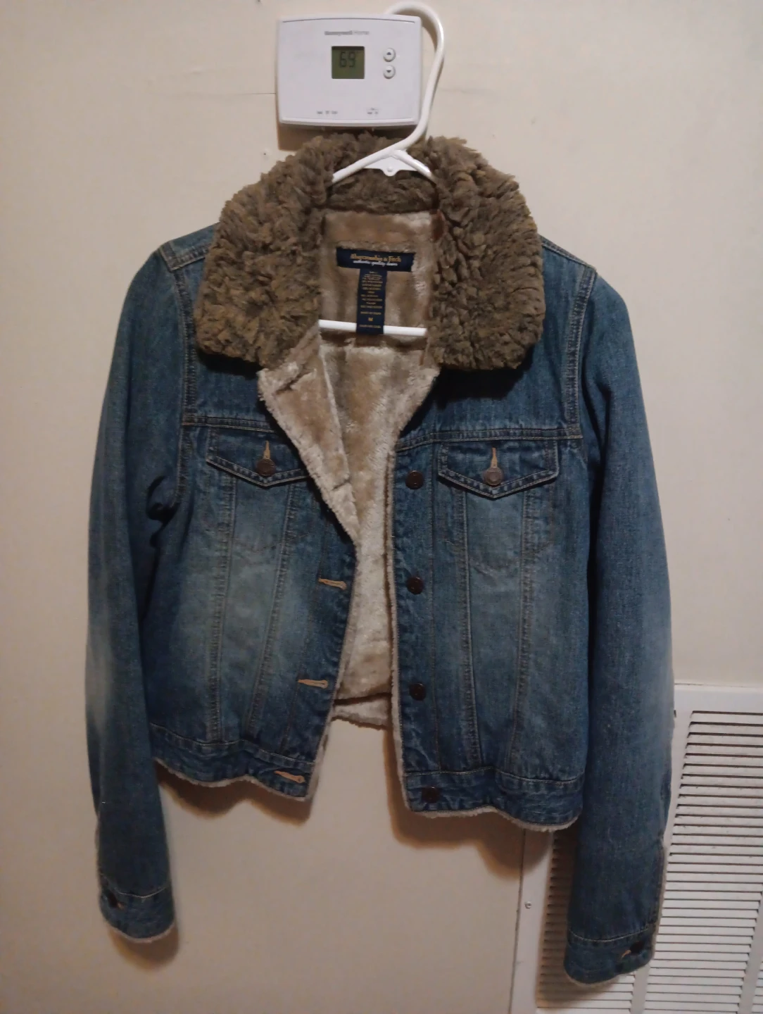 Abercrombie & Fitch Sherpa Lined Denim Jacket