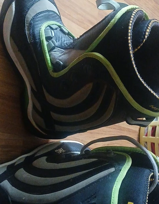 HELLY HANSEN hiking boots