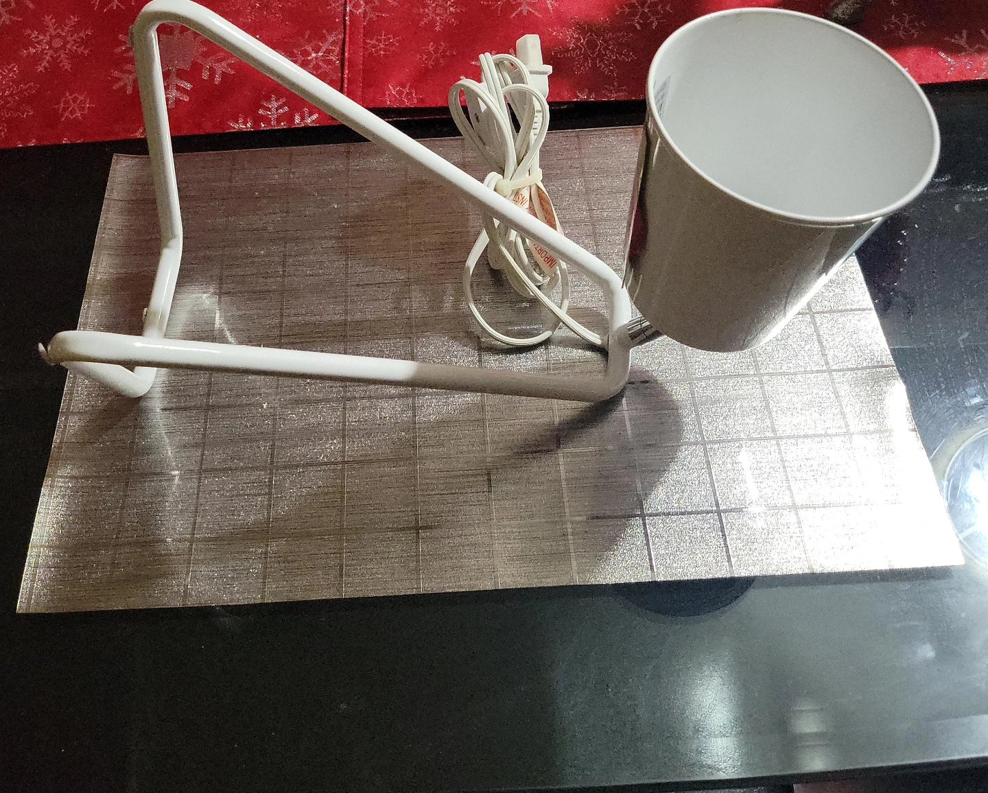 White Metal Desk Lamp