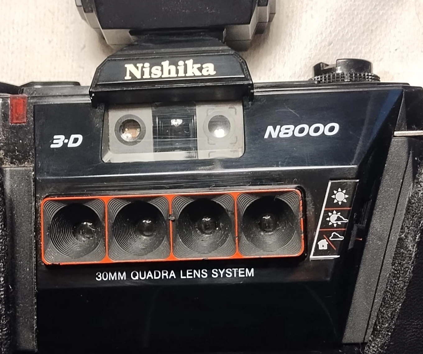 Nishika N8000 3-D Quadra Lens System Camera with Twin Light 3010