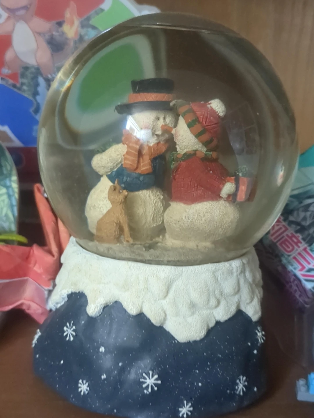 Snowman Couple Kissing Snow Globe