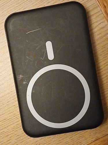 Black Portable Magnetic Wireless Power Bank with Display