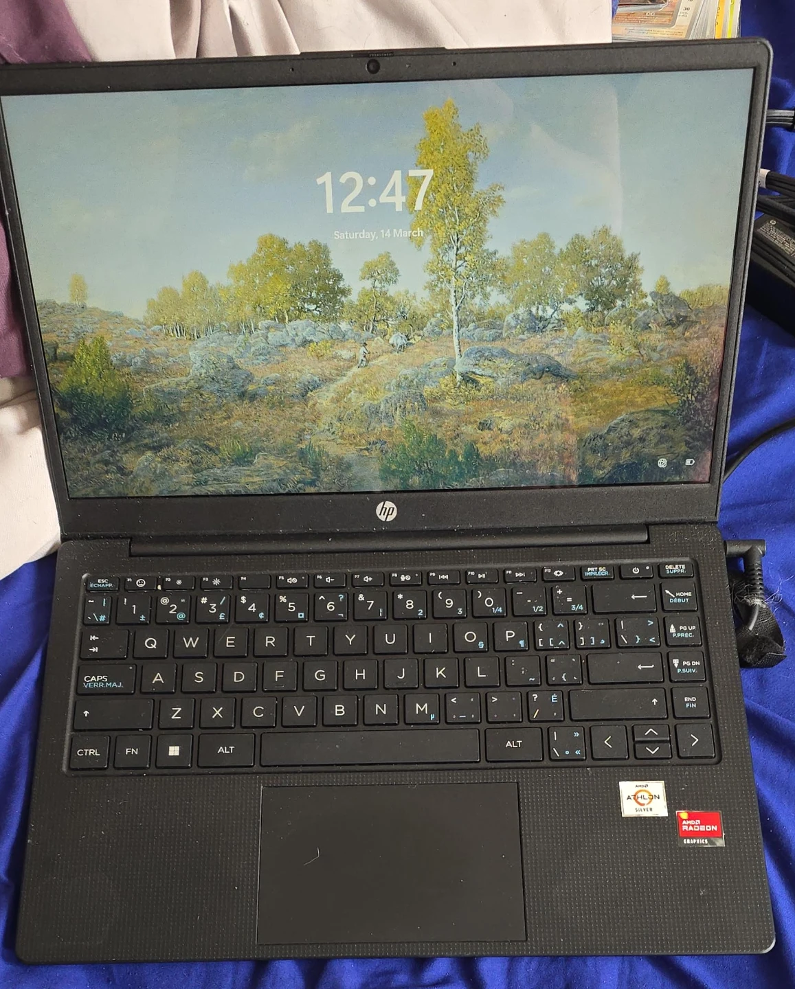 HP Laptop 14-em0xxx with AMD Athlon Silver 7120U Processor