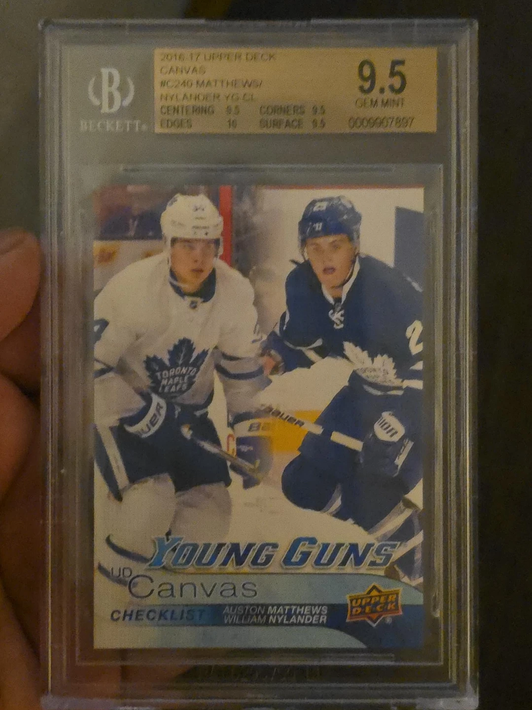 2016-17 Upper Deck Young Guns Canvas Auston Matthews RC Card