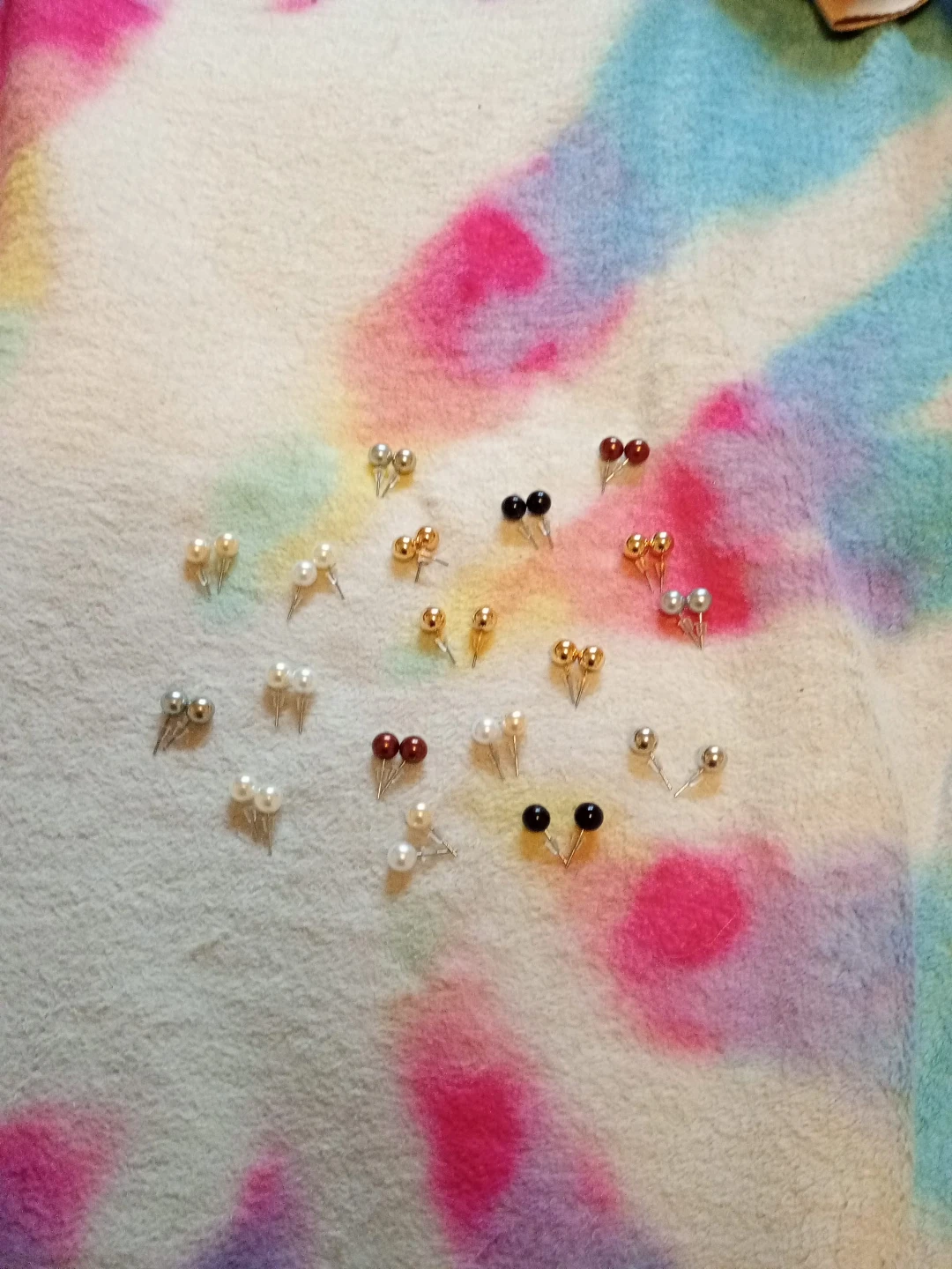 Pearl stud earrings assorted colours